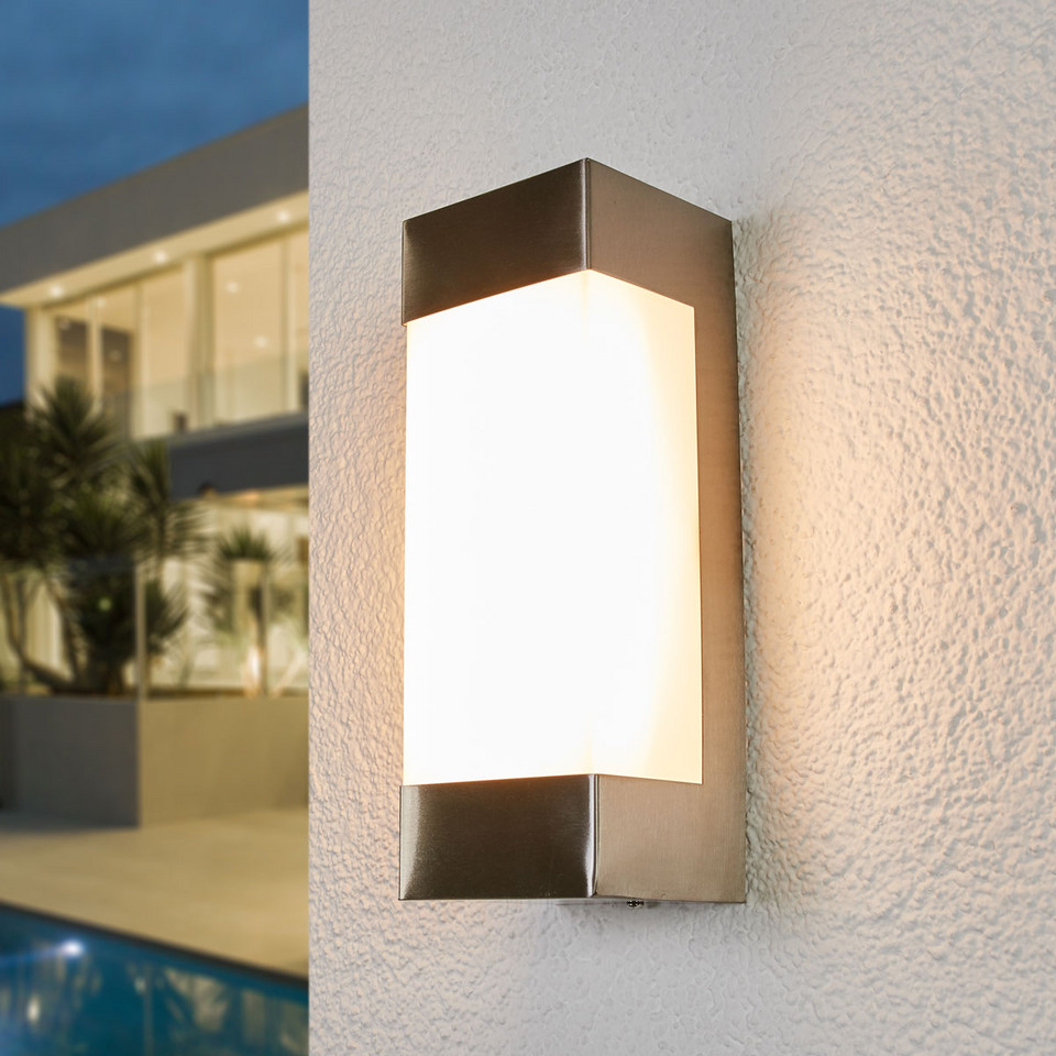 Lindby Severina LED-utomhusvägglampa, metallisk från Lindby
