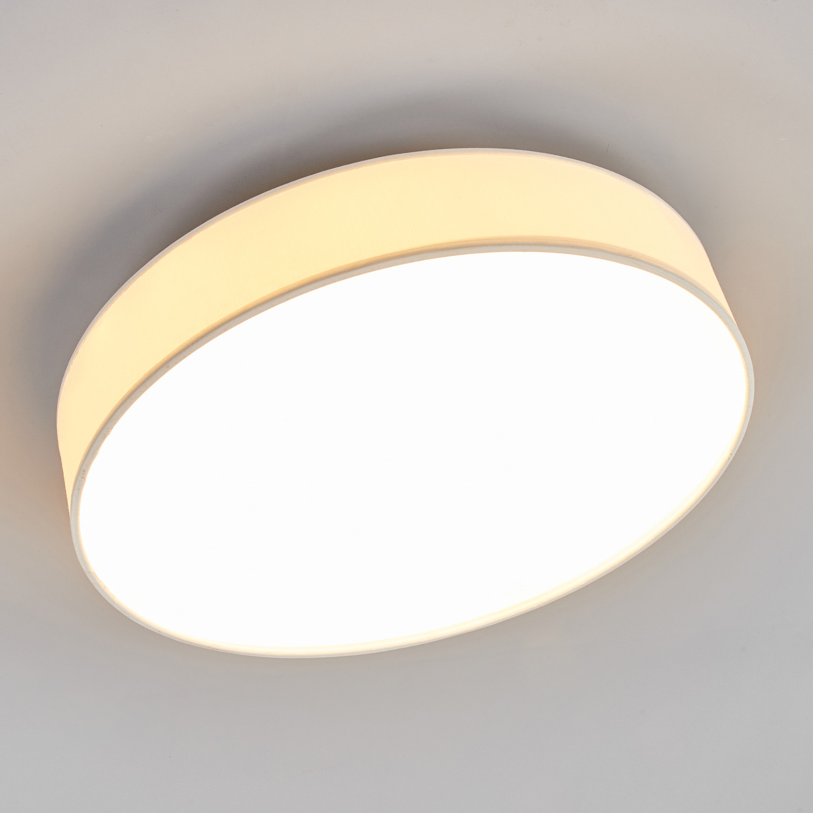 LED-taklampa Saira i textil, 40 cm, vit