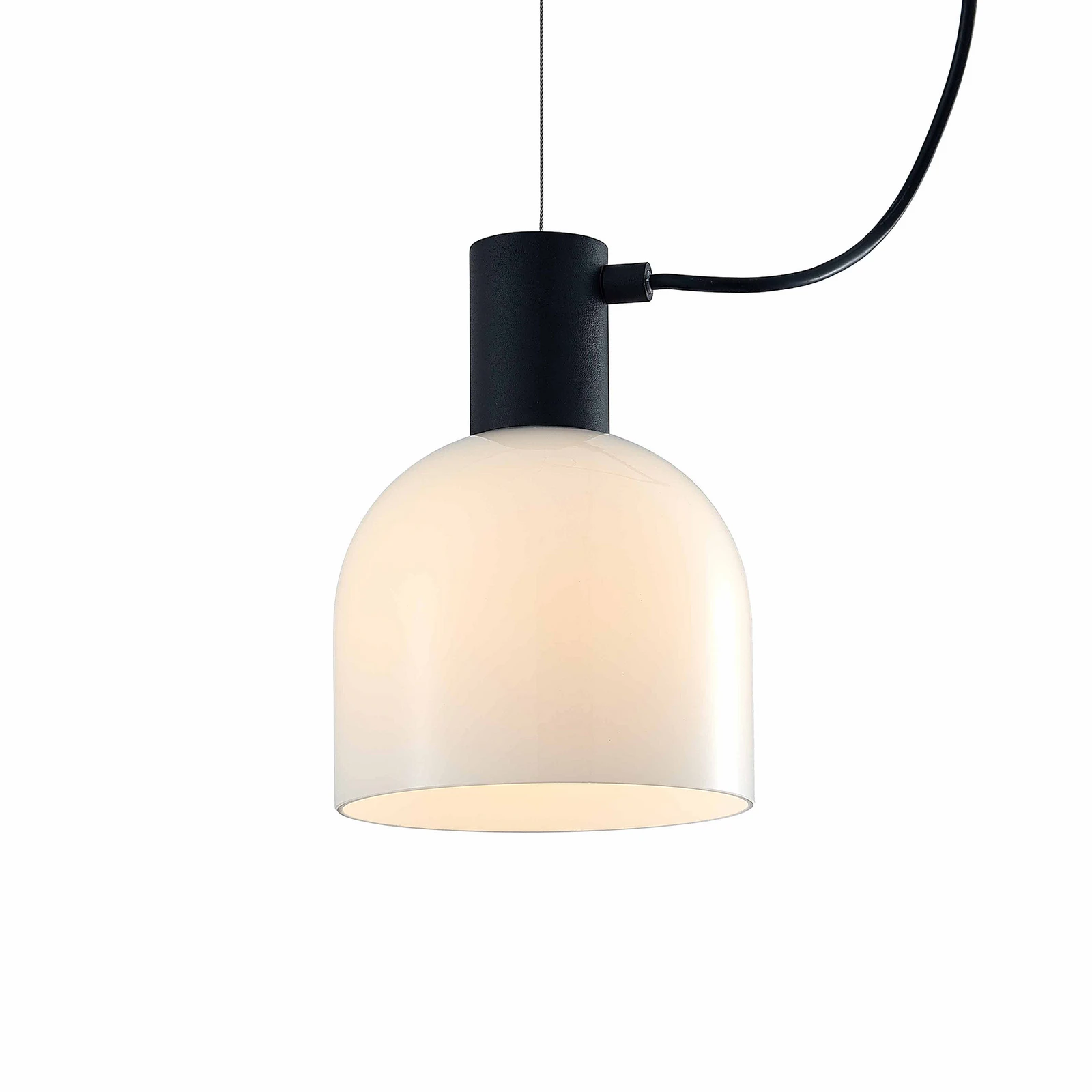 Viseća lampa Lucande Serina, tri žarulje, bijelo staklo