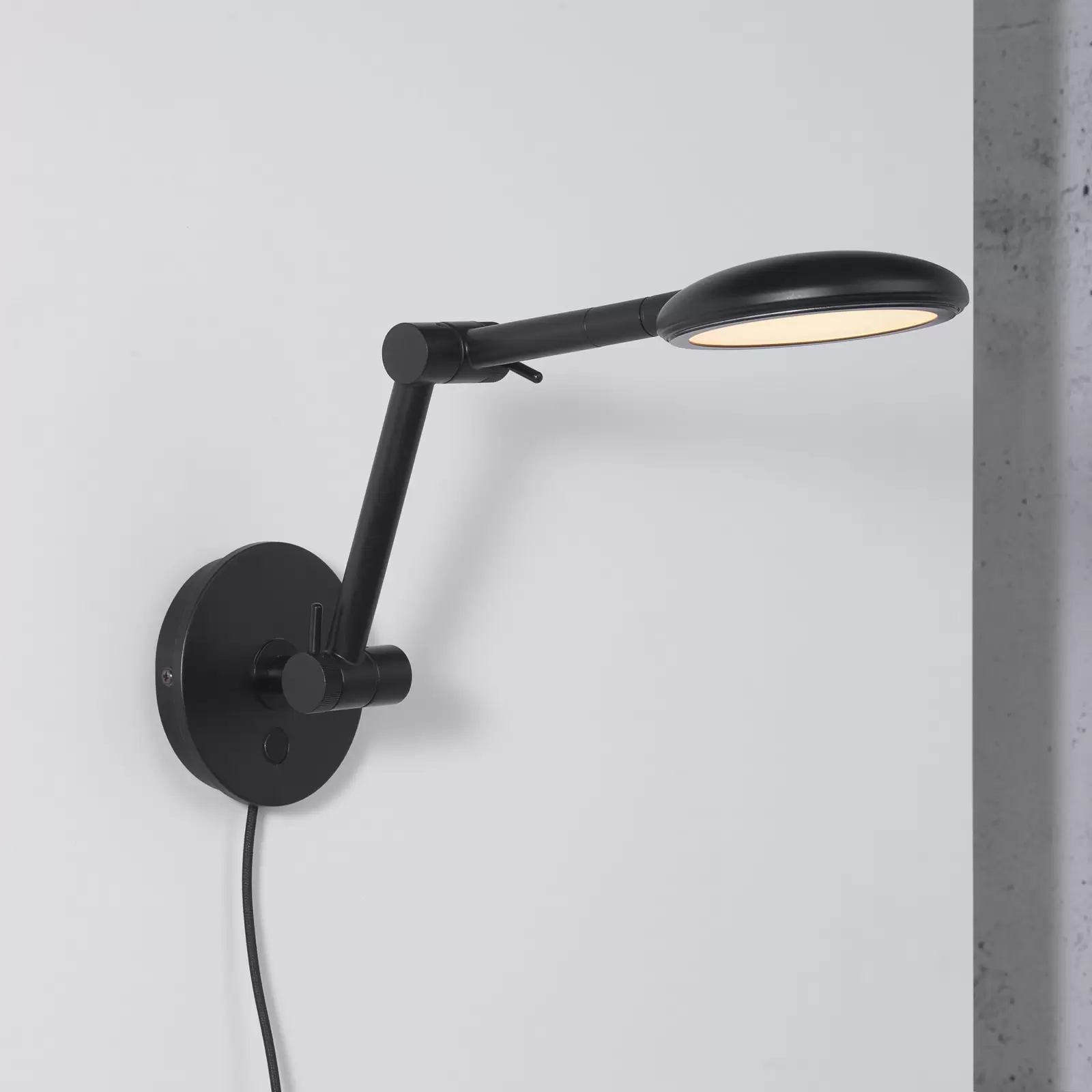 LED-Wandleuchte Bend mit verstellbar Touchdimmer