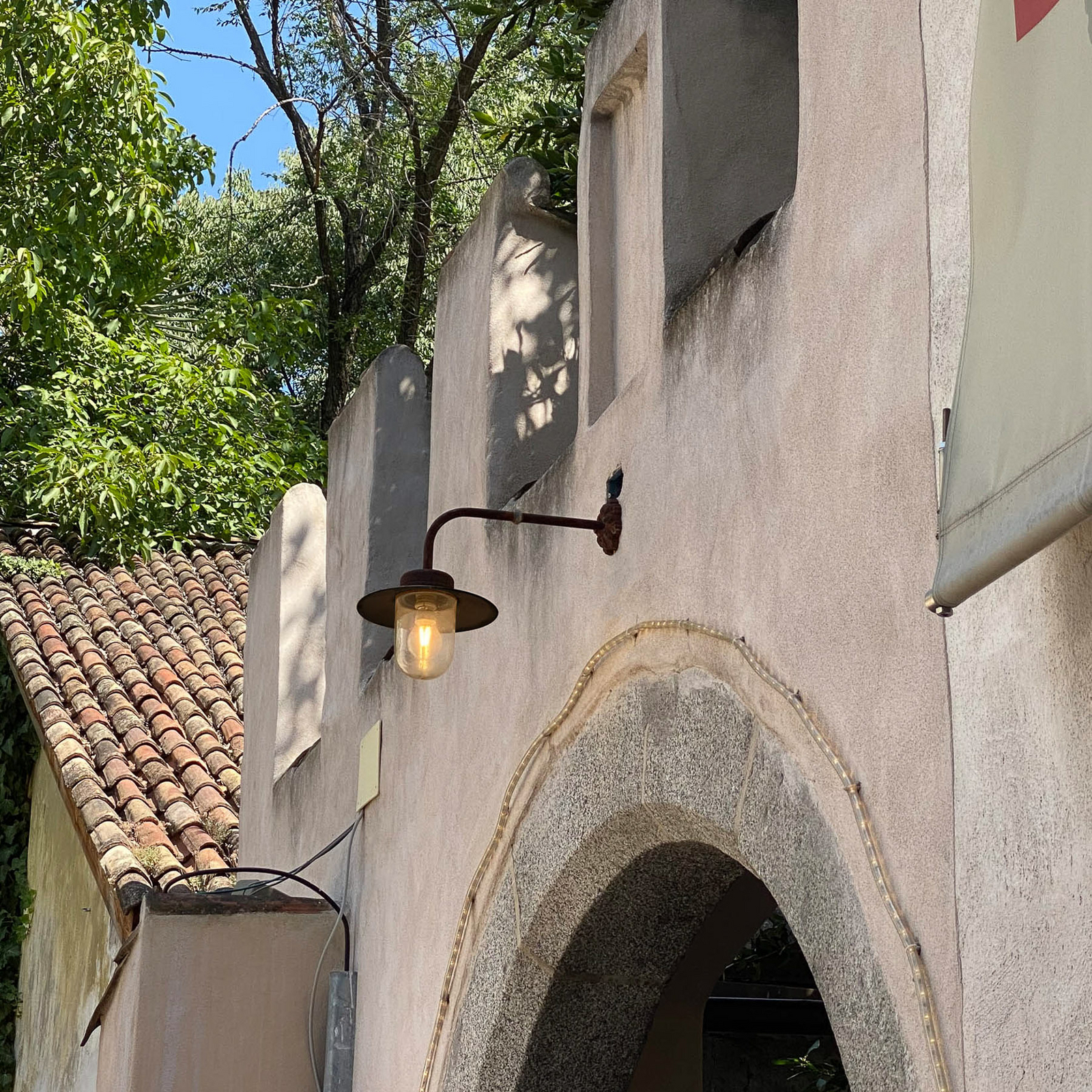 Applique d'extérieur Provence en brun rouille