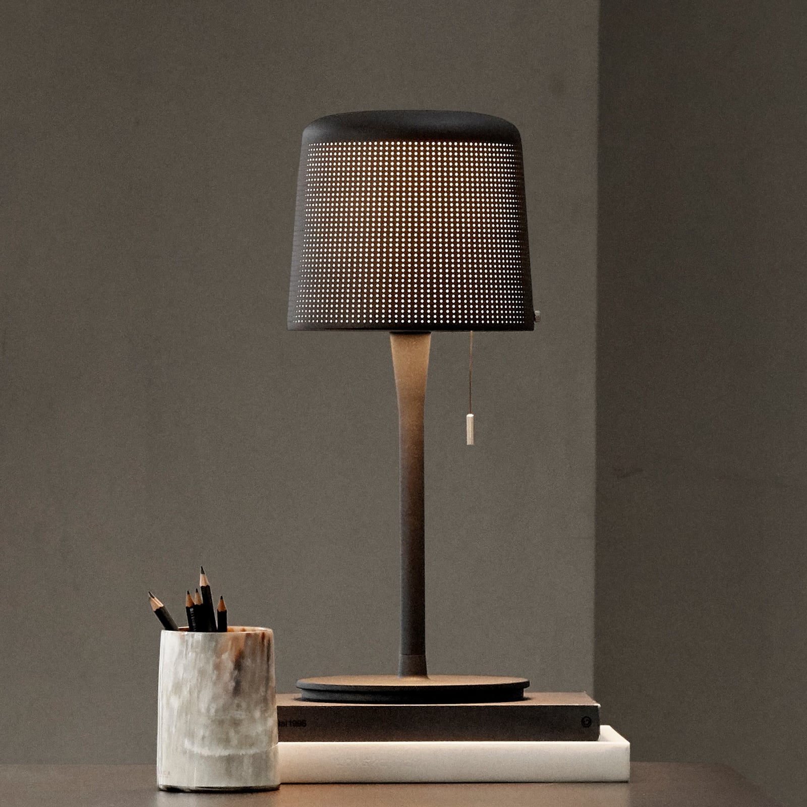 Vipp530 Lámpara de Sobremesa Negro - Vipp