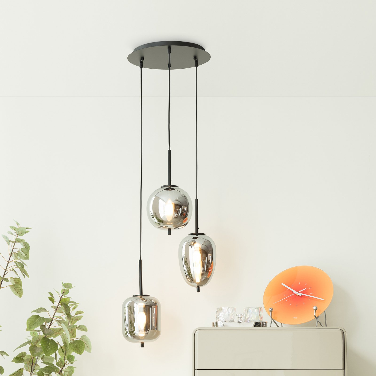 Lindby Gileos rookglas-hanglamp, 3-lamps