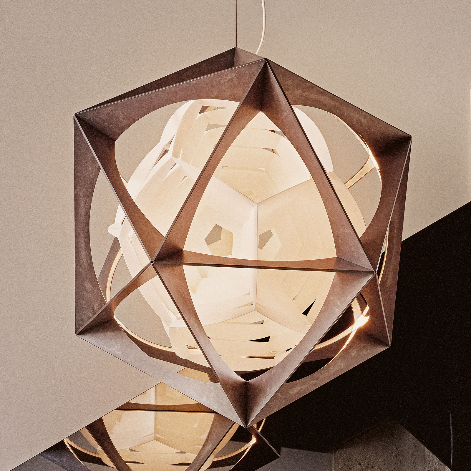 Louis Poulsen lampa wisząca LED OE Quasi, 2 700 K