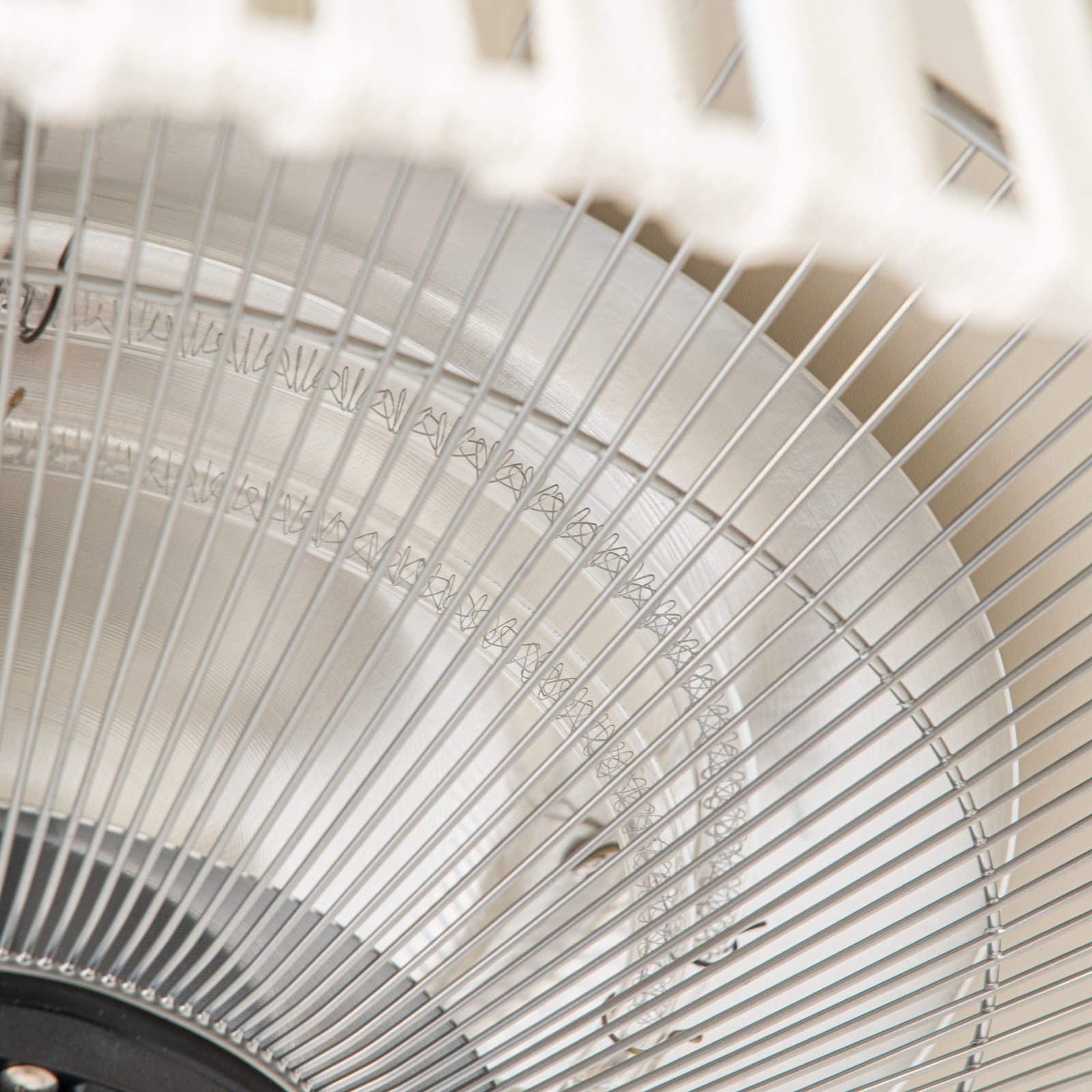 Radiateur rayonnant sur pied Pyravo, beige, 200 cm, aluminium, IP44 - Lucande Radiateur rayonnant sur pied Pyravo, beige, 200 cm, aluminium, IP44 - Lucande