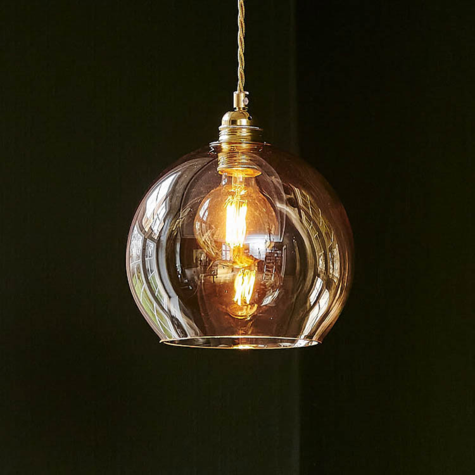 EBB & FLOW Rowan függő lámpa arany/a. füst Ø 22 cm