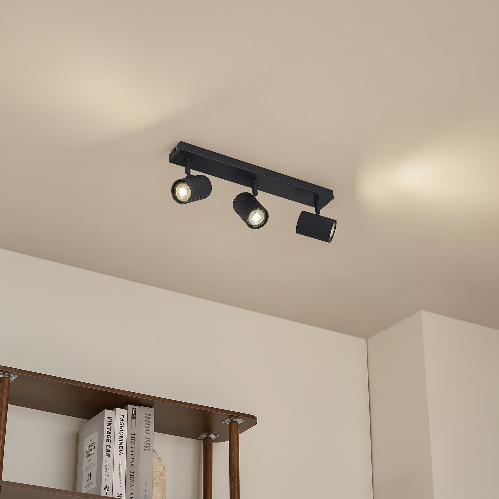 Lindby vägglampa Kardis, mörkgrå, 3 lampor, metall, GU10