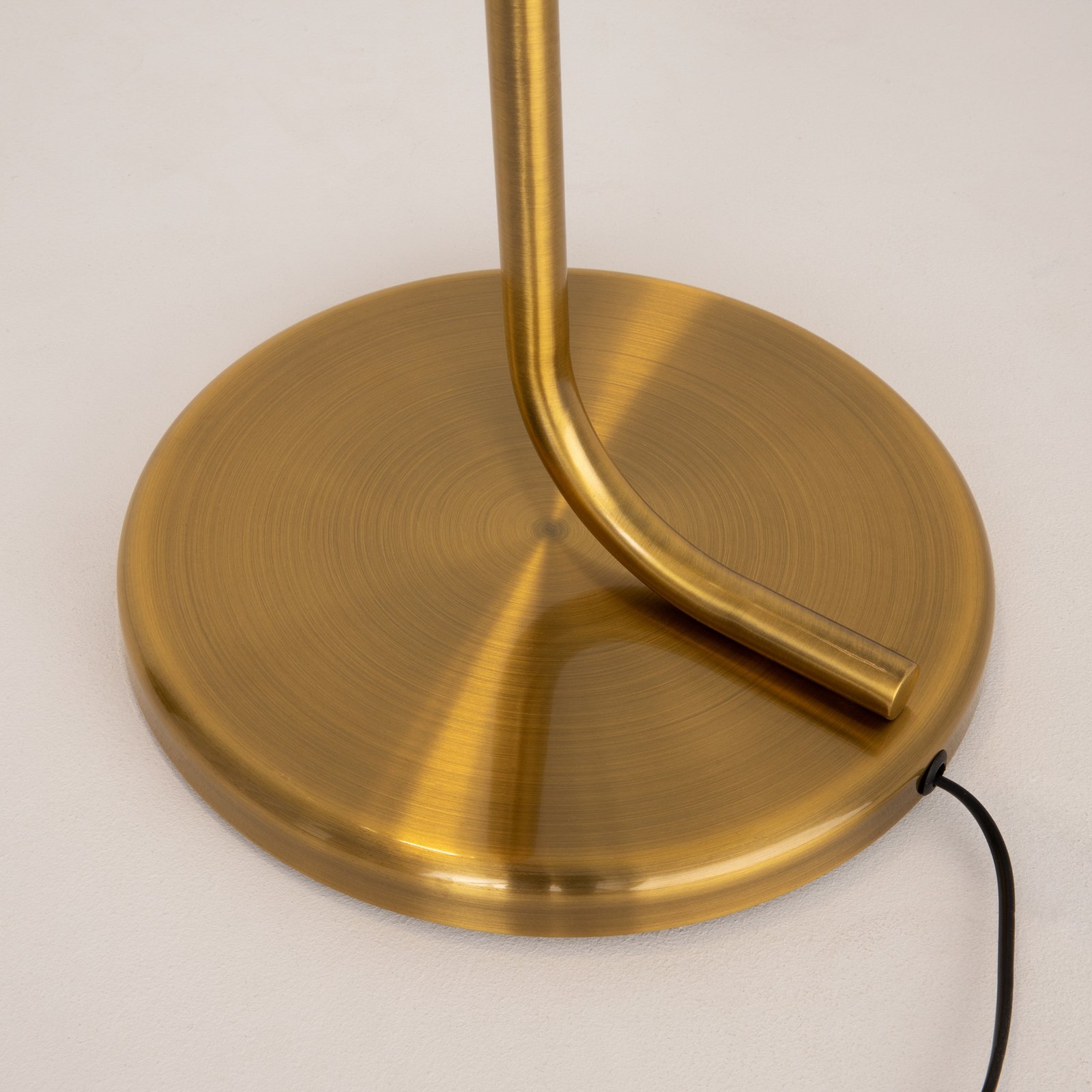 Maytoni glass floor lamp Cabaret, brass, height 126.5 cm