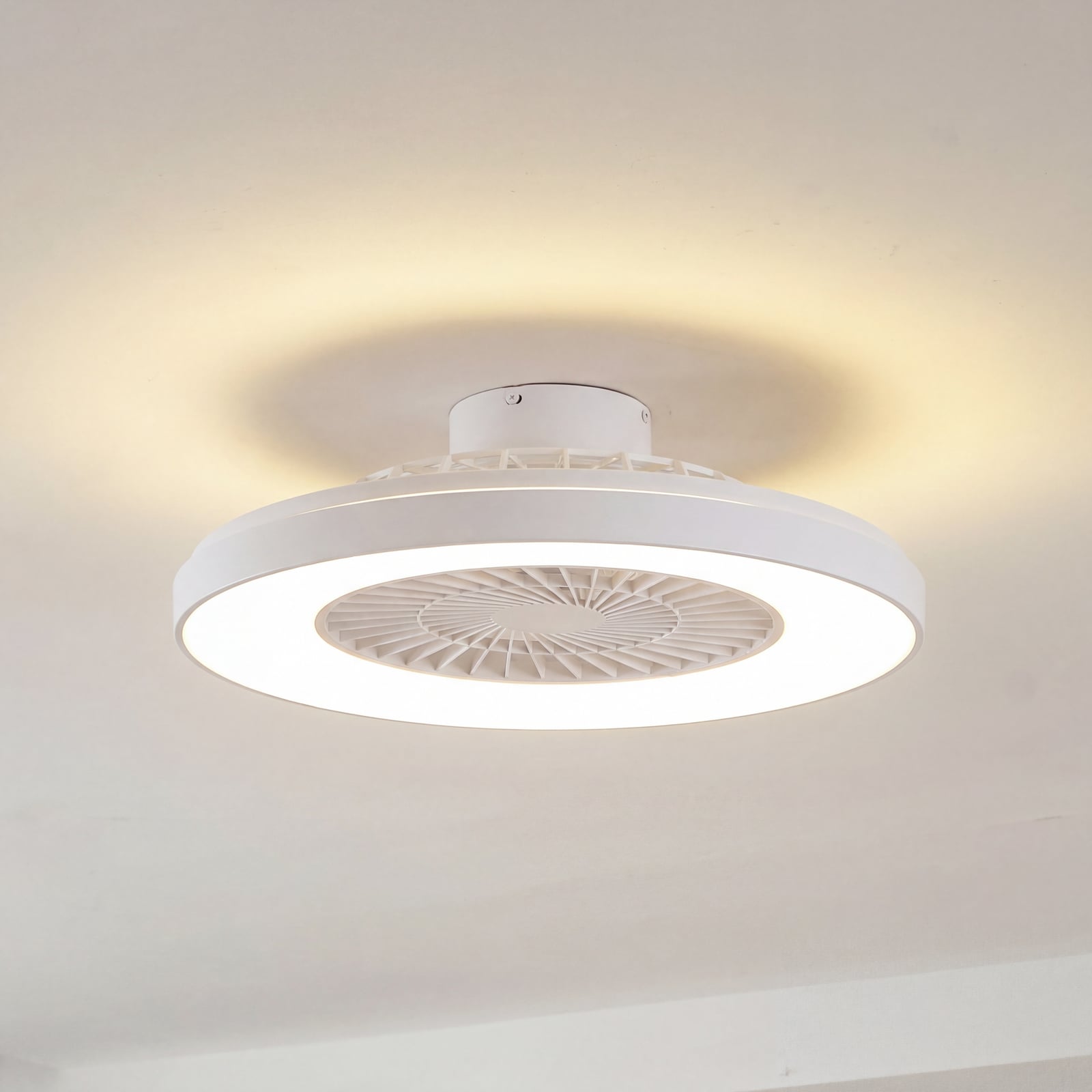 Ventilateur de plafond LED Lindby Teleo, Ø 58 cm, blanc, courant continu, Tuya Ventilateur de plafond LED Lindby Teleo, Ø 58 cm, blanc, courant continu, Tuya