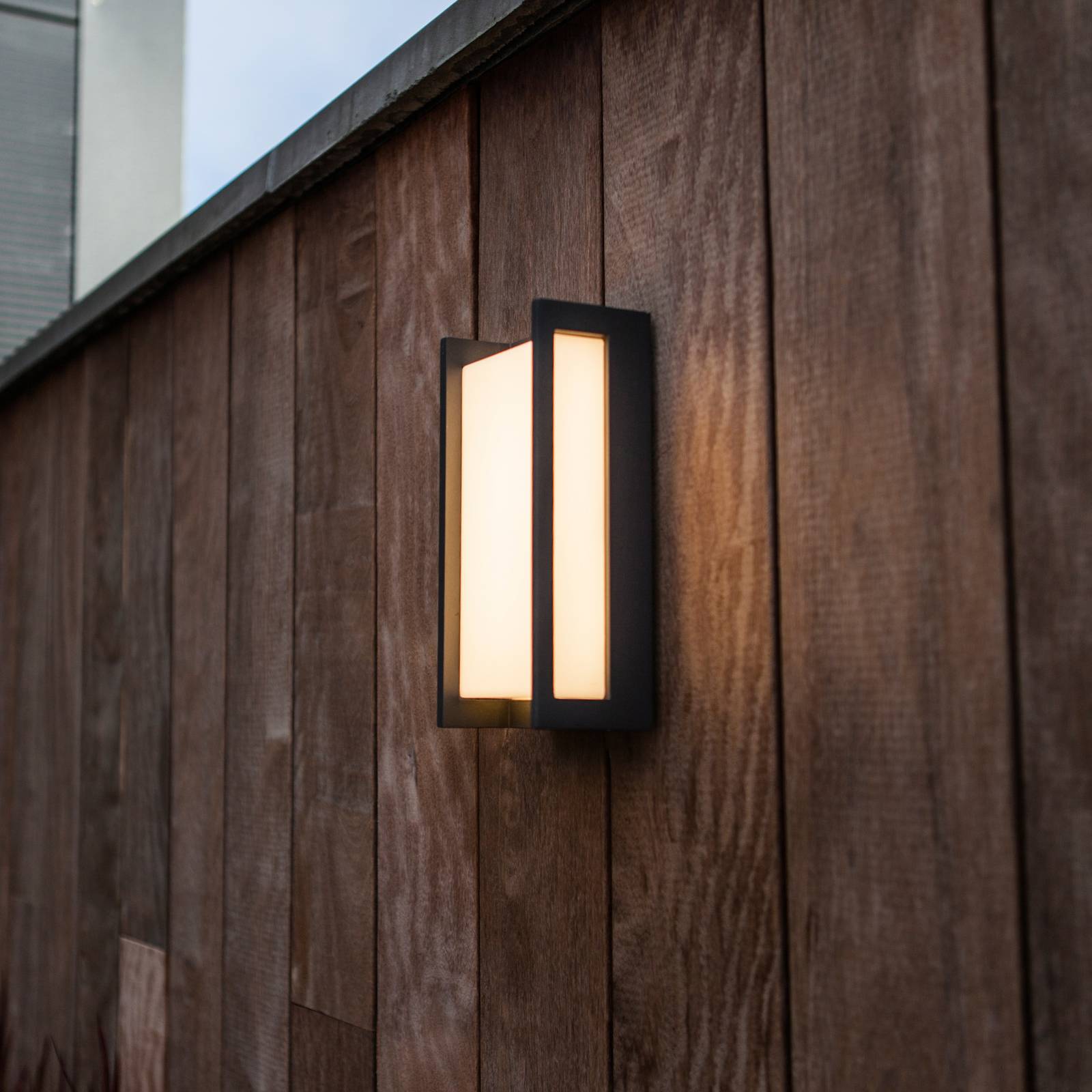LUTEC QUBO LED buiten wandlamp, donkergrijs, hoogte 22 cm, metaal, IP54