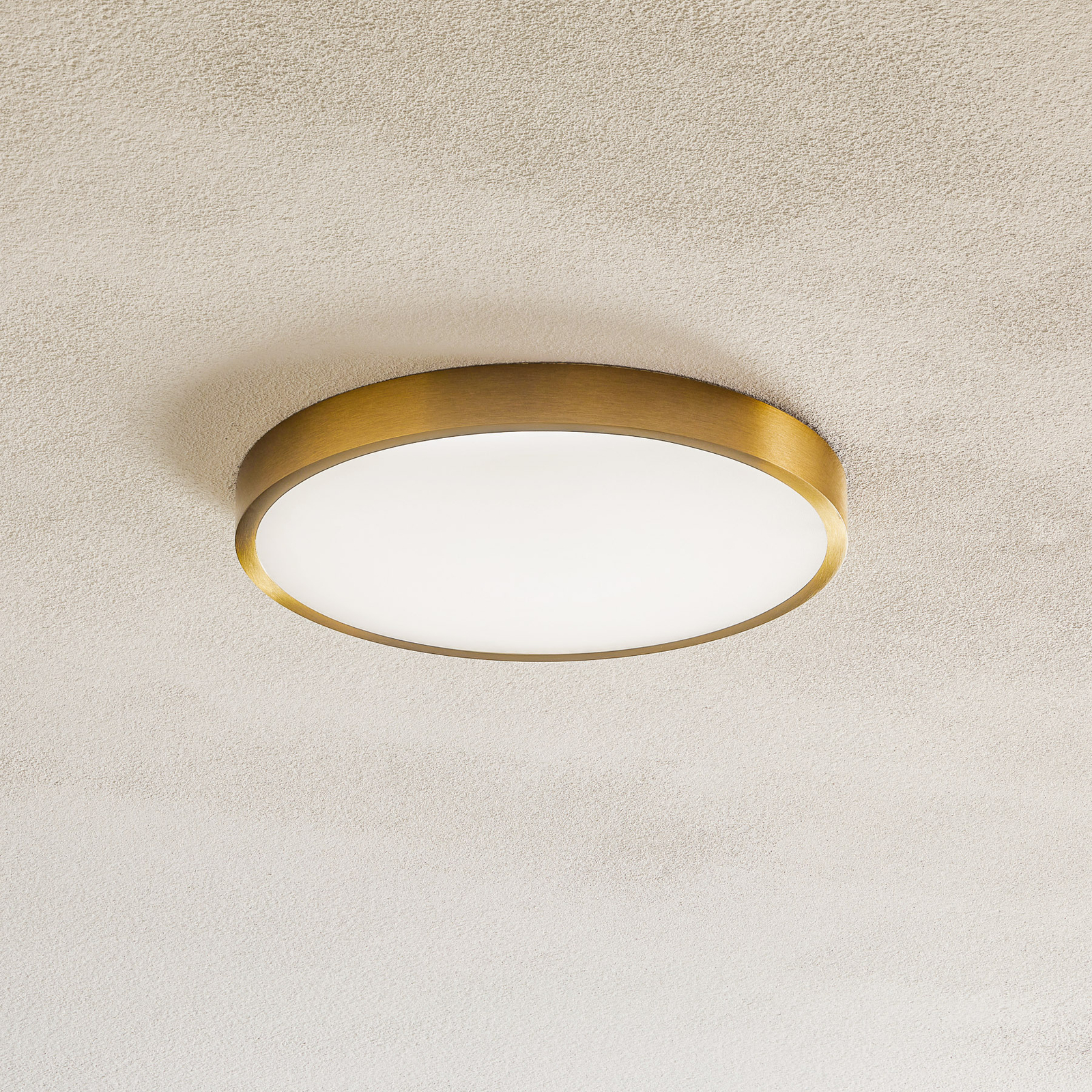 Bully LED ceiling light with a patina look, 24 cm