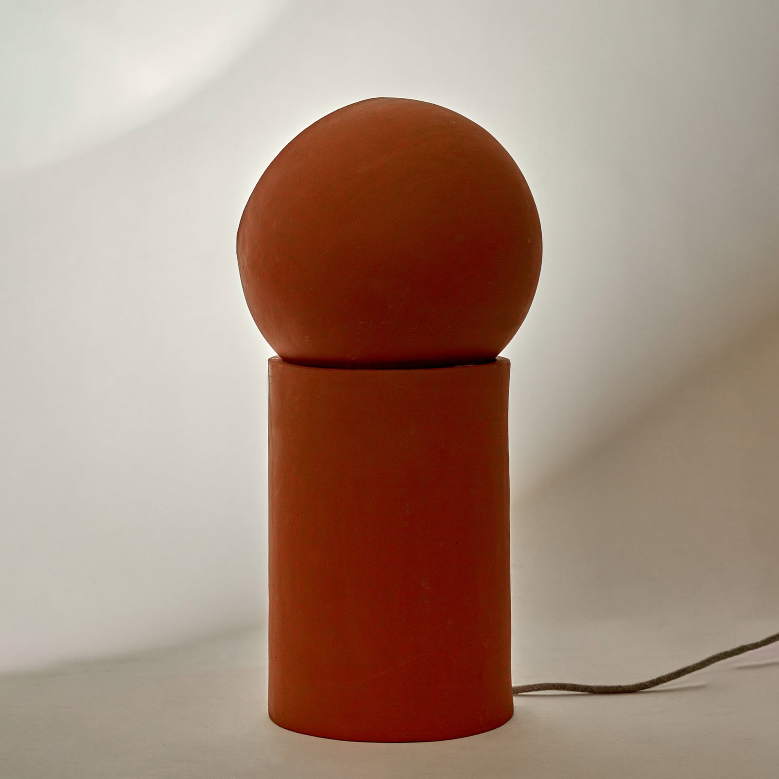 TERRA L bordlampe, terrakotta, højde 51 cm, E27 – Serax