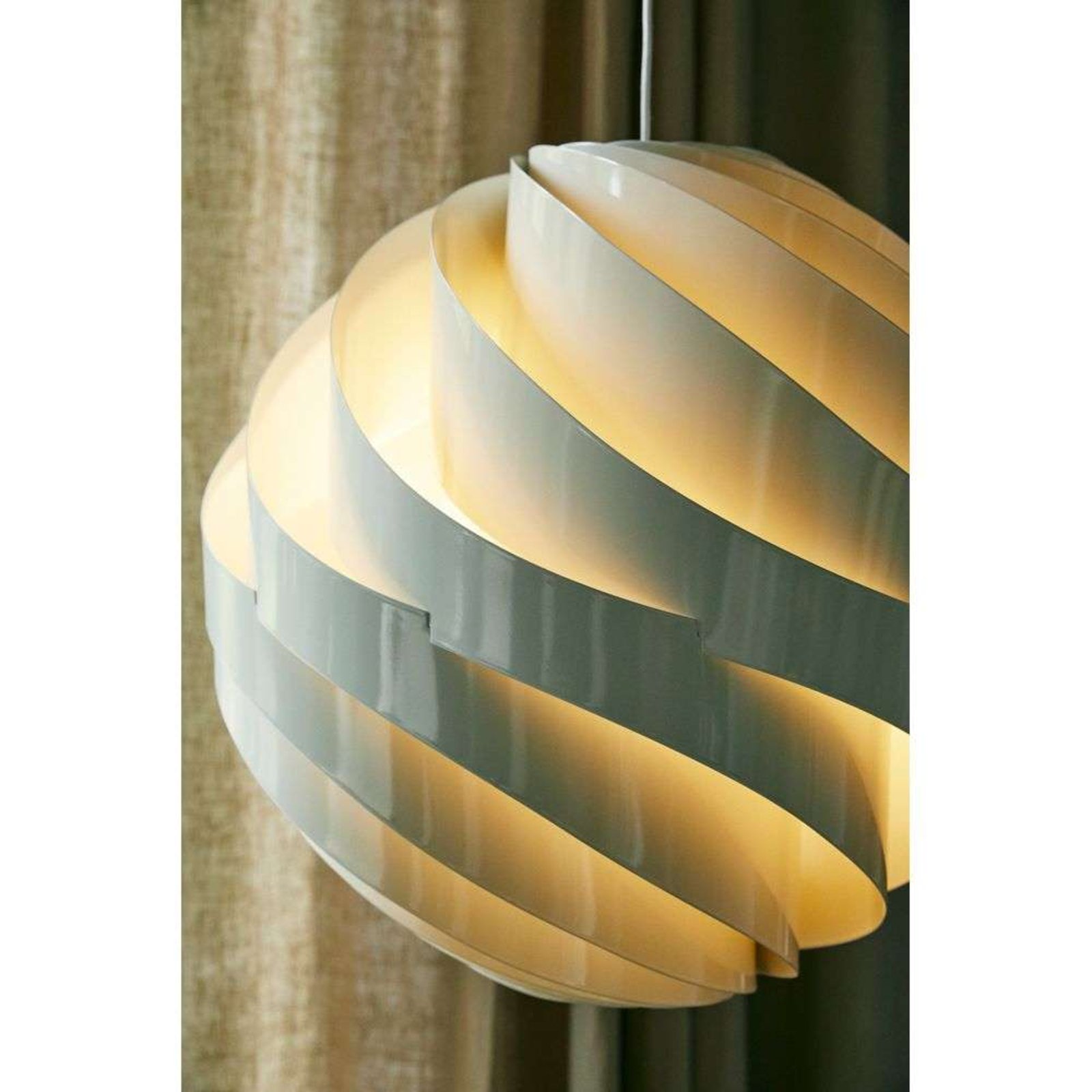 Turbo Pendant Ø62 Glossy Alabaster White/White - GUBI