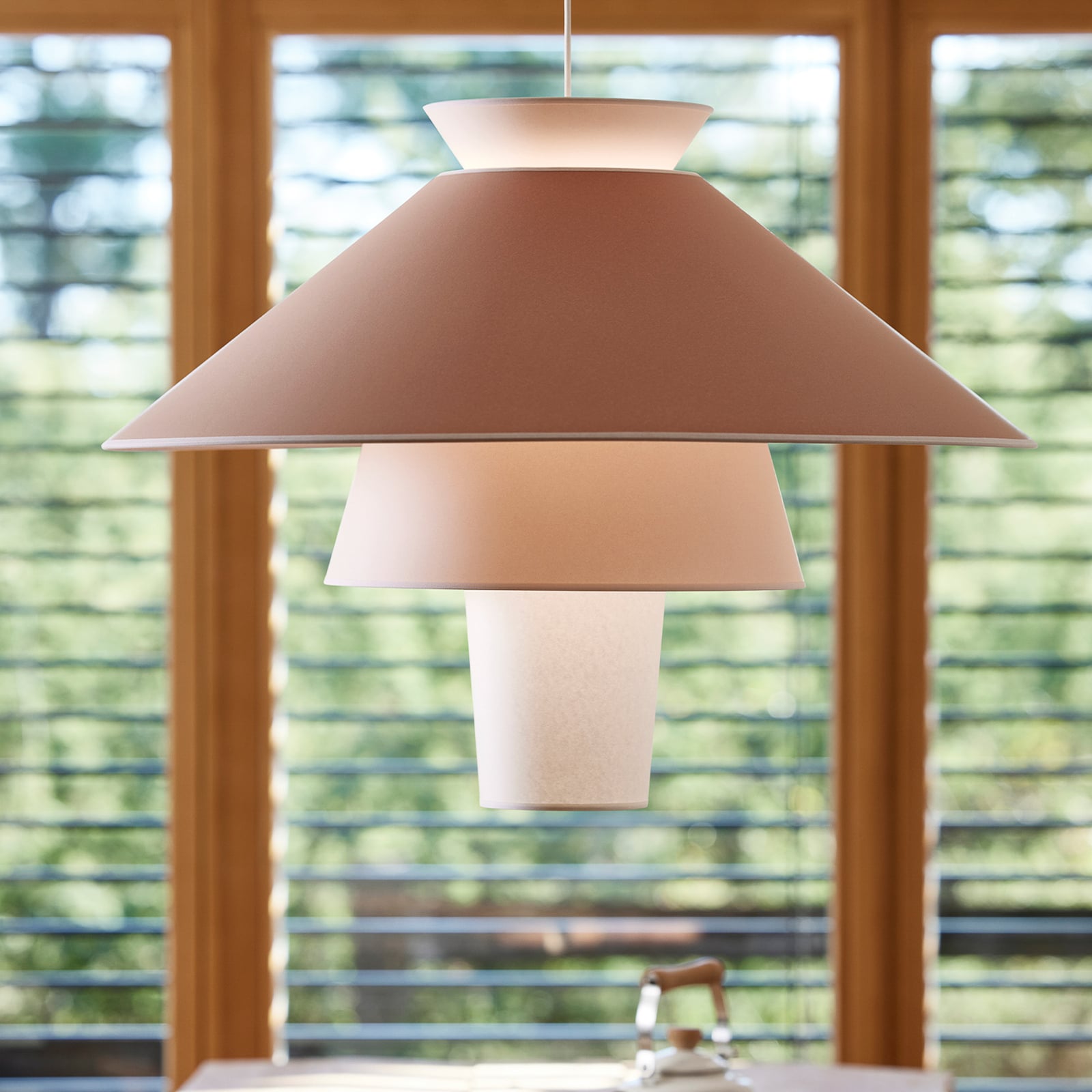 MARKET SET Ruche Hängeleuchte mit Papierschirm MARKET SET Ruche Hängeleuchte mit Papierschirm