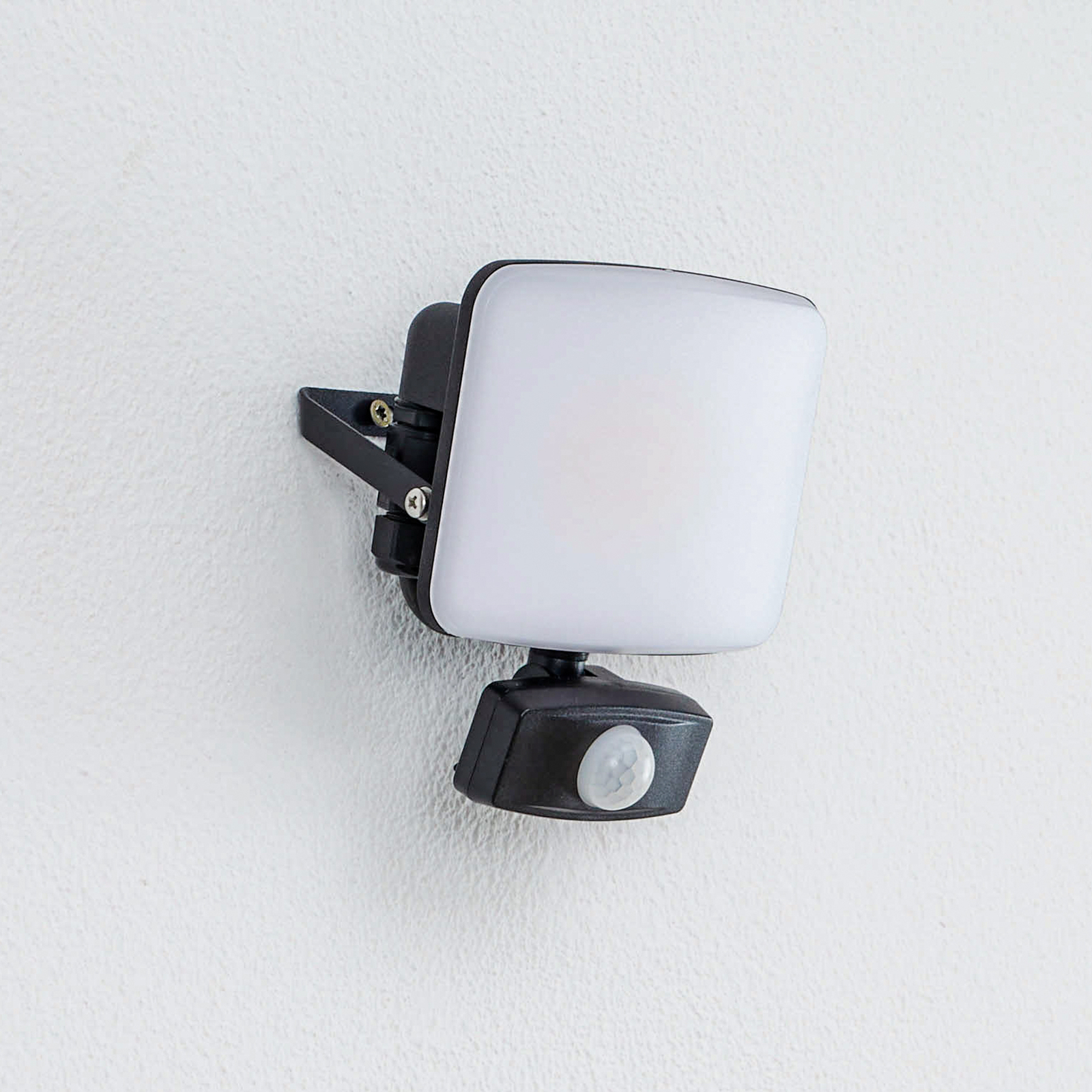 Prios Paityn aplique LED de exterior sensor, 20 W