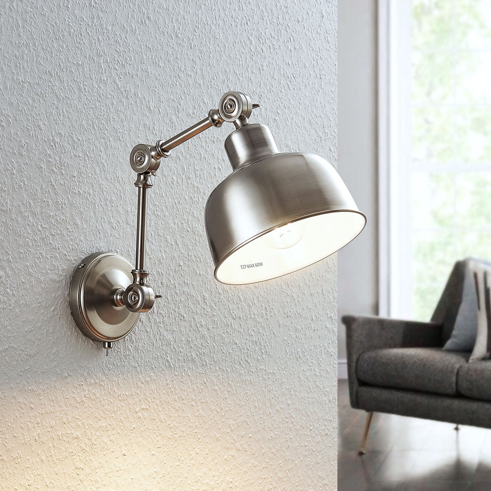 Lámpara de pared Rosita, níquel satinado regulable