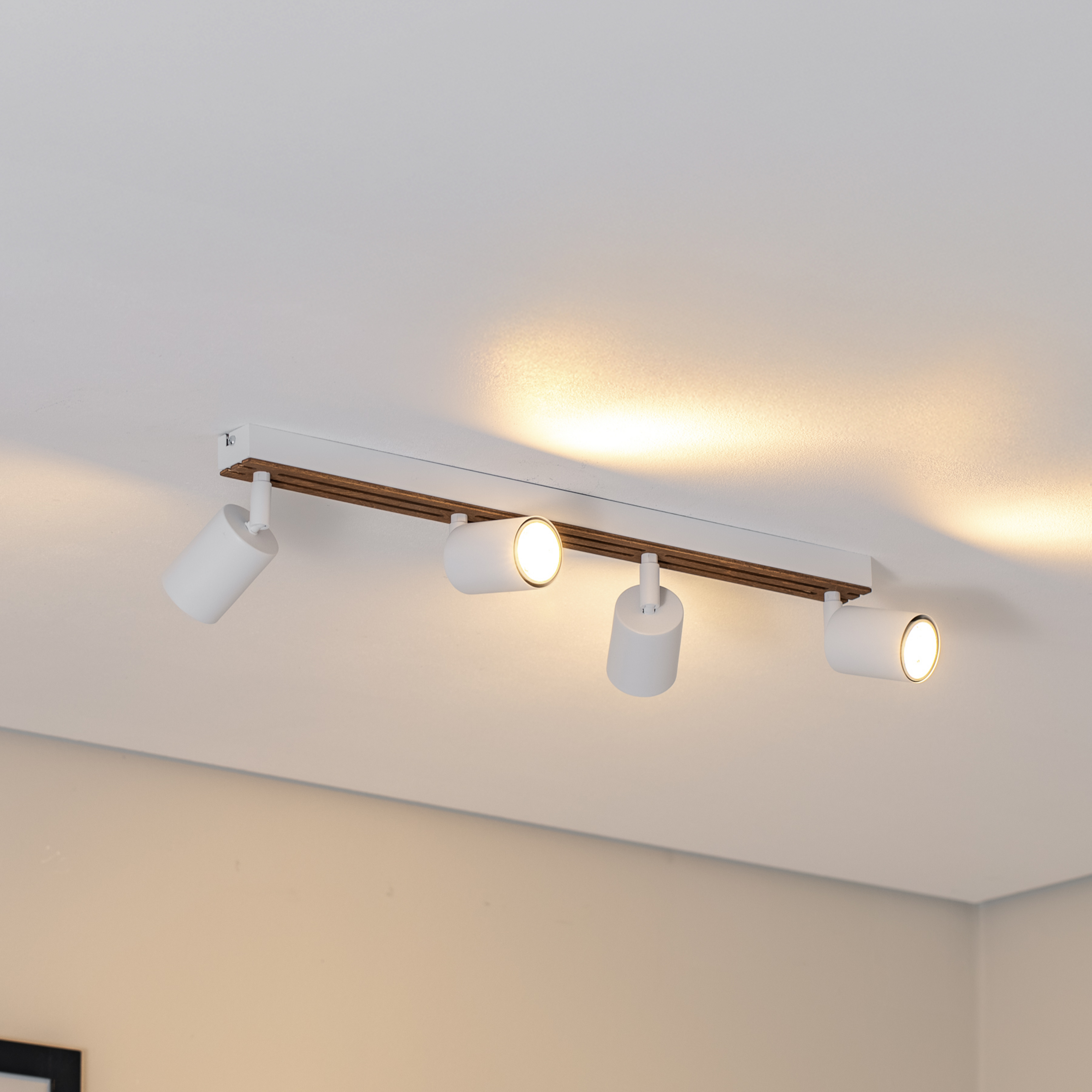 Envostar Tino Deckenspot vierflammig weiß/Holz