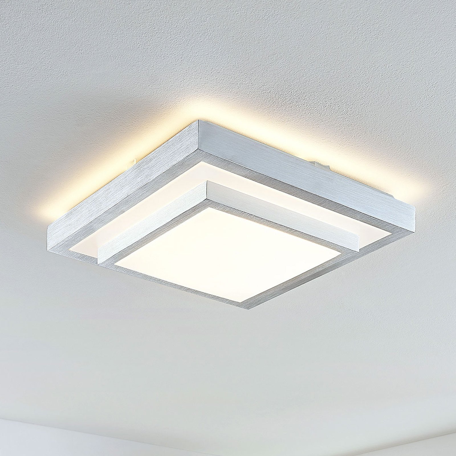 Lindby Mirco LED-Alu-Deckenlampe, eckig, 37,5 cm