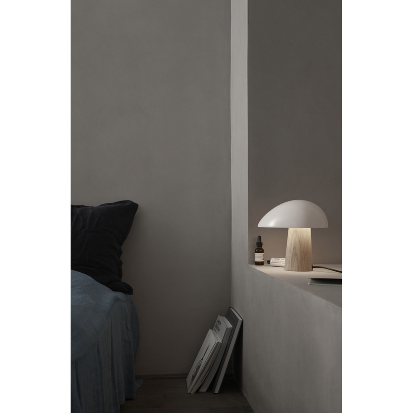 Night Owl Lampă de Masă Matte Smokey White/Ash - Fritz Hansen