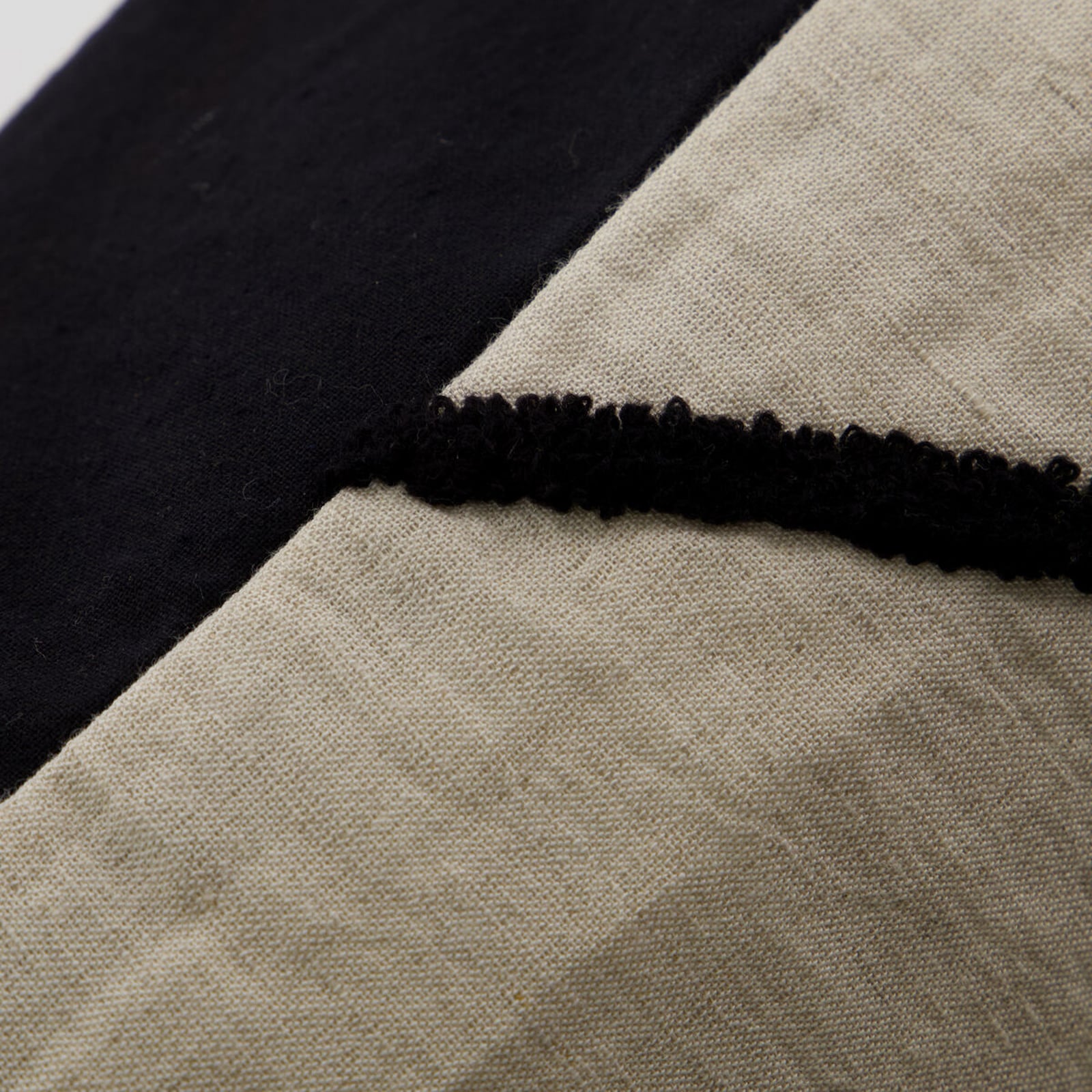 Fodera per cuscino HDFly, crema/nero, 50 x 50 cm - House Doctor