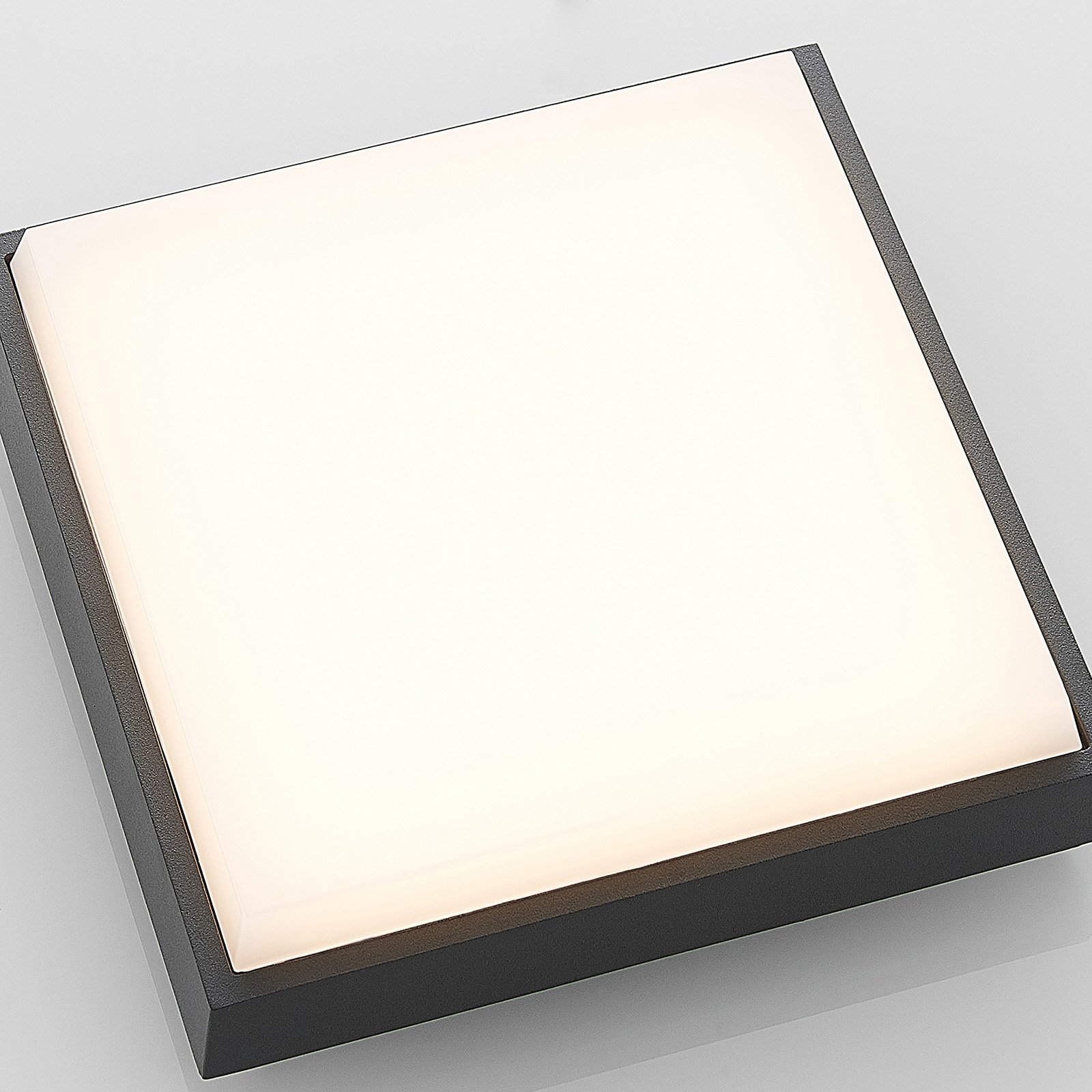 Lucande Amra plafonnier LED angulaire 17,5 cm