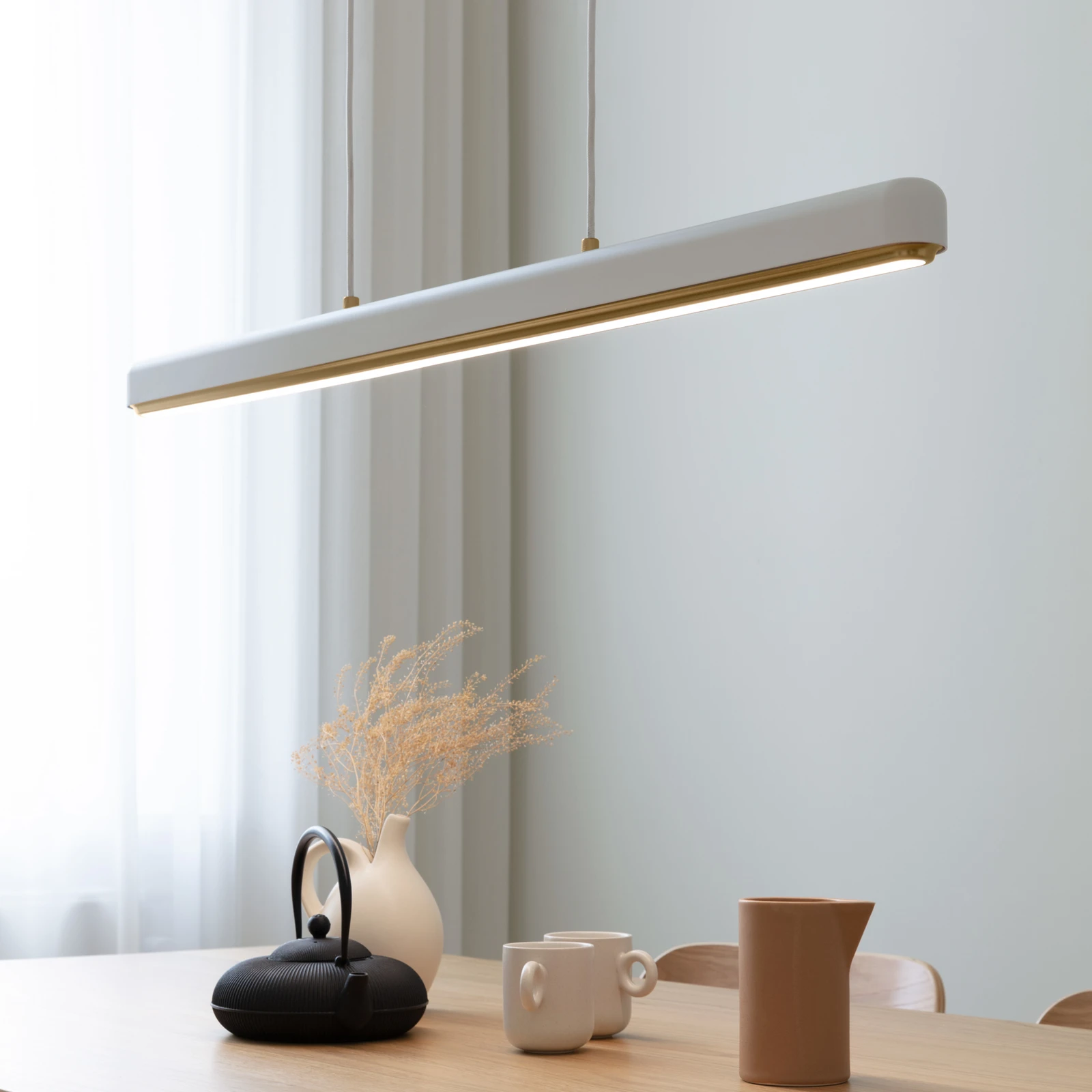 UMAGE LED-Hängelampe Hazel Branch, weiß/messing, 100 cm