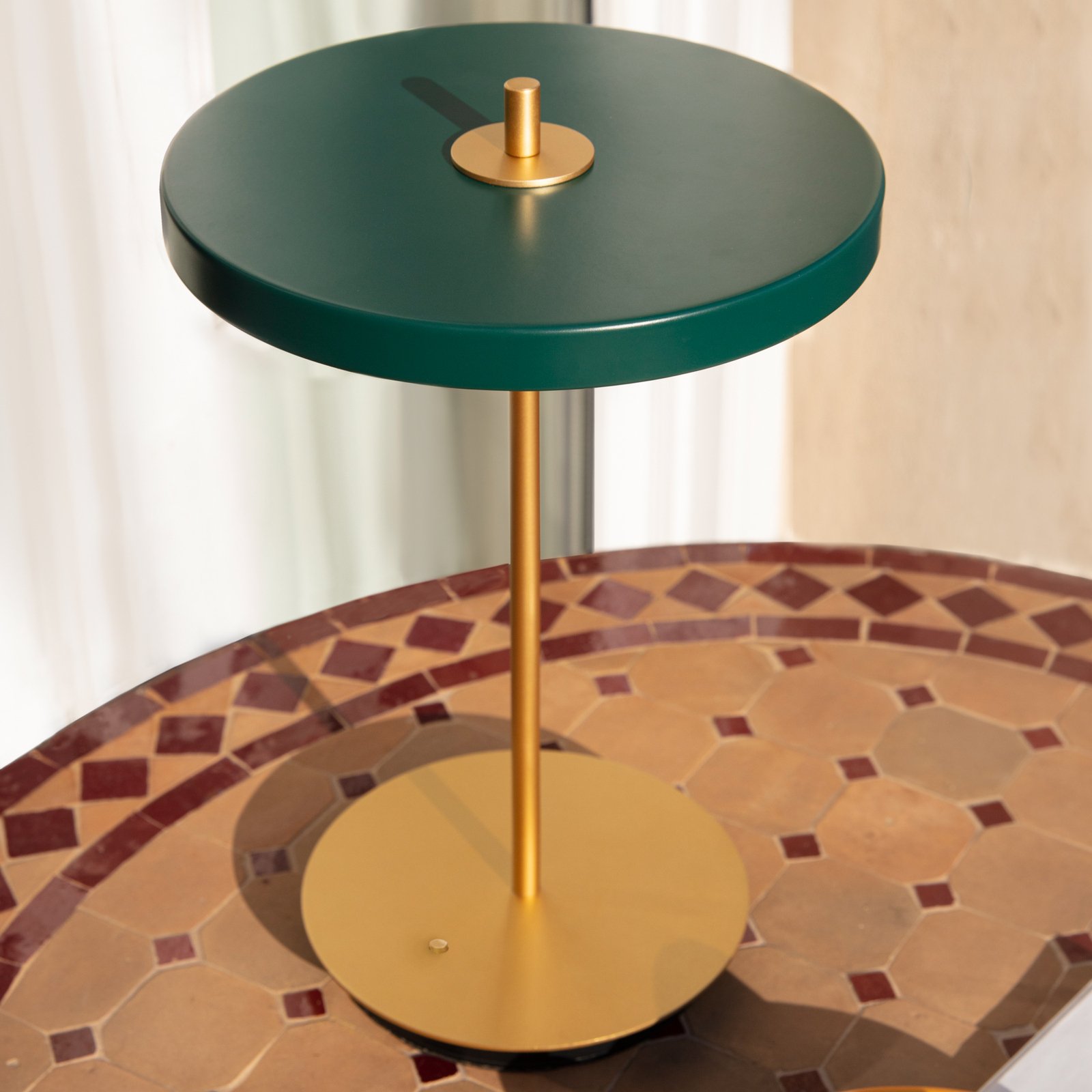 Asteria Move Portable Table Lamp V2 Forest Green - UMAGE