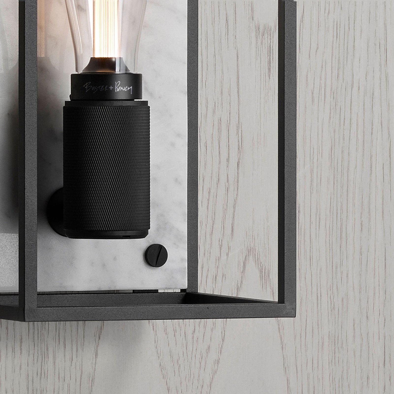 Caged Wall medium væglampe marmor hvid - Buster + Punch