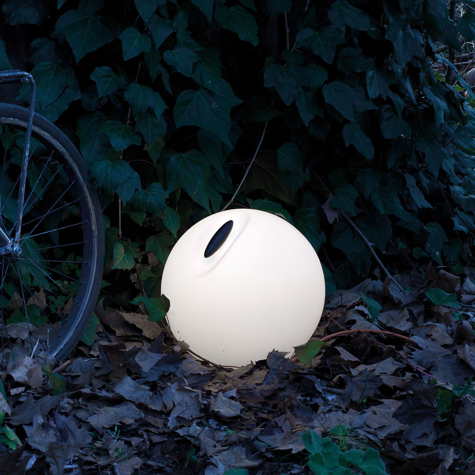 Martinelli Luce Bowl globe light, outdoors Ø 35 cm
