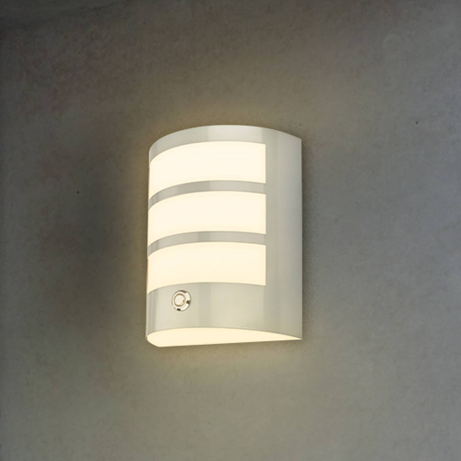 Briloner Utomhusvägglampa med uppladdningsbar LED 3793014 kromad plast touchdimmer