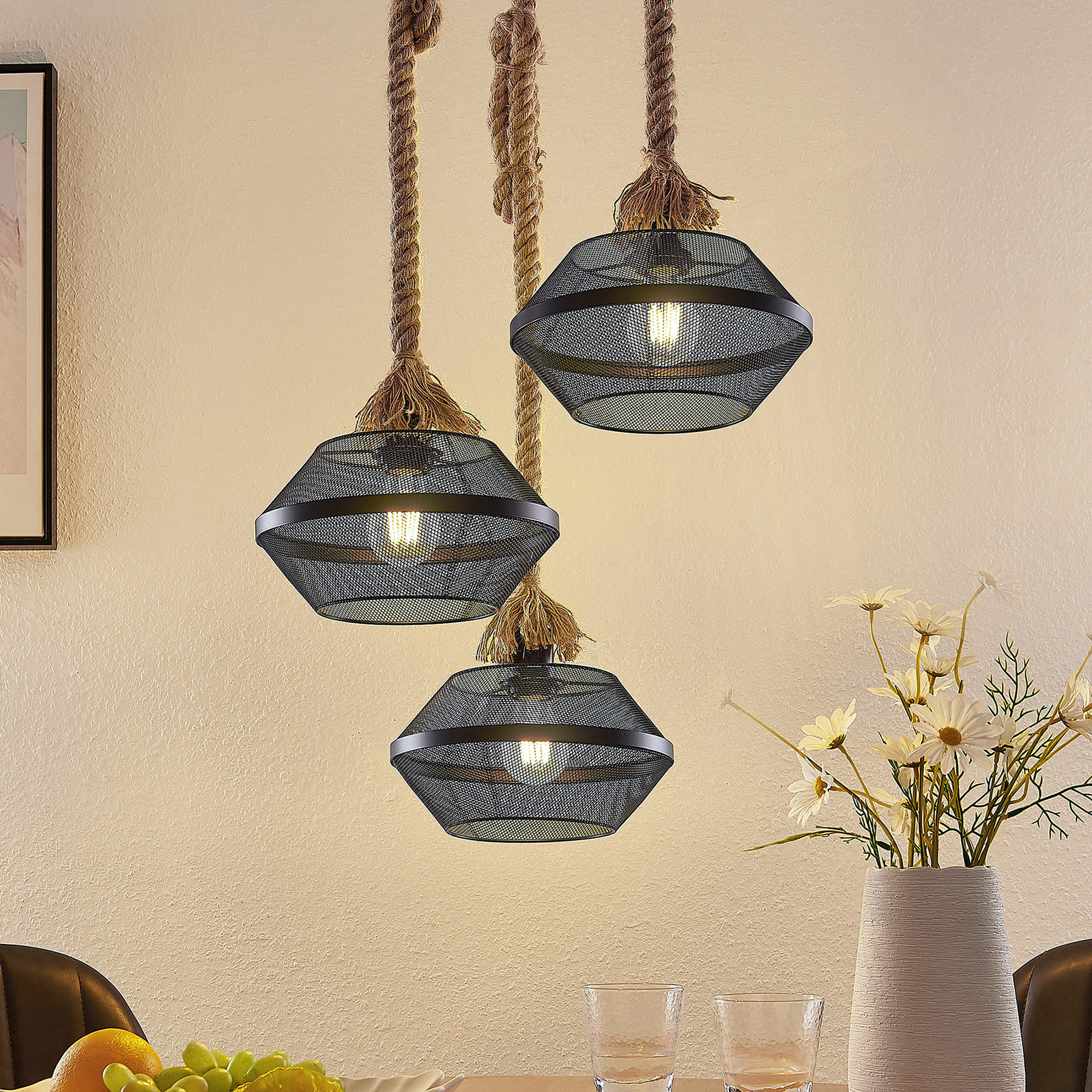 Lindby Rabia lampă suspendată 3 becuri rotundă - Camera de zi / sufragerie - modern - negru lemn - Metal