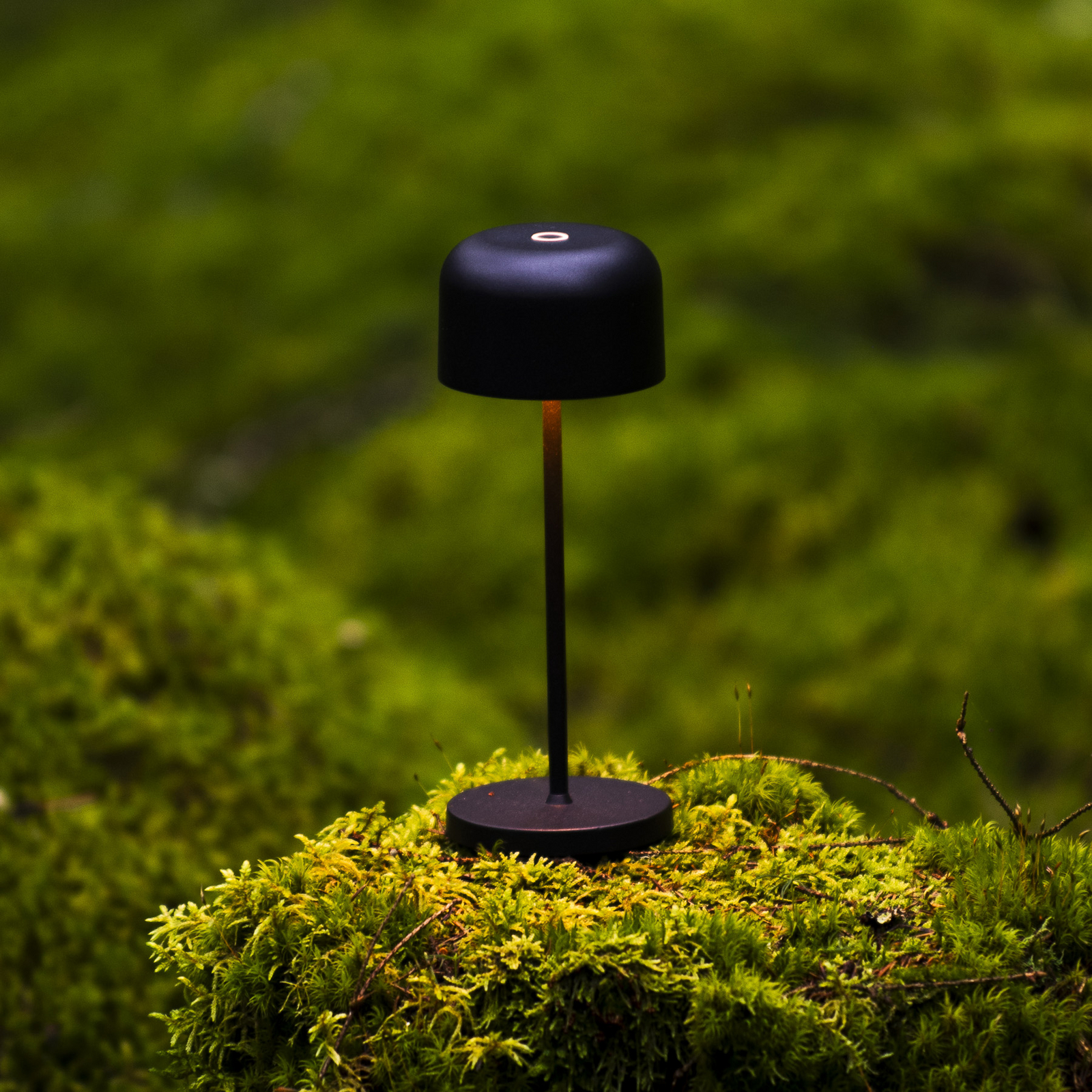 LED tafellamp Lille, hoogte 20 cm, zwart, IP54, USB