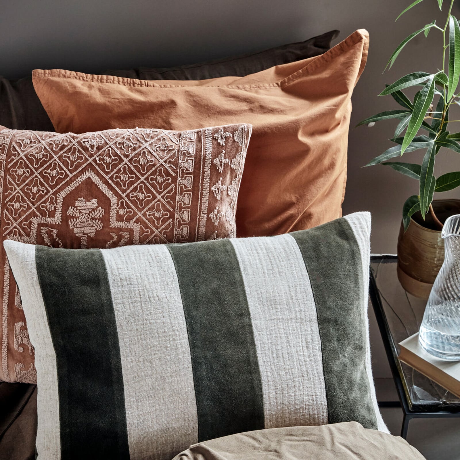 Fodera per cuscino HDSono, crema/verde, 60 x 40 cm - House Doctor