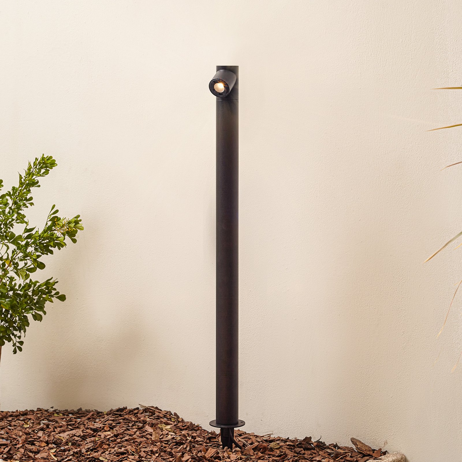 Lindby bolardo luminoso LED Luzian, altura 80 cm, negro, pincho de suelo