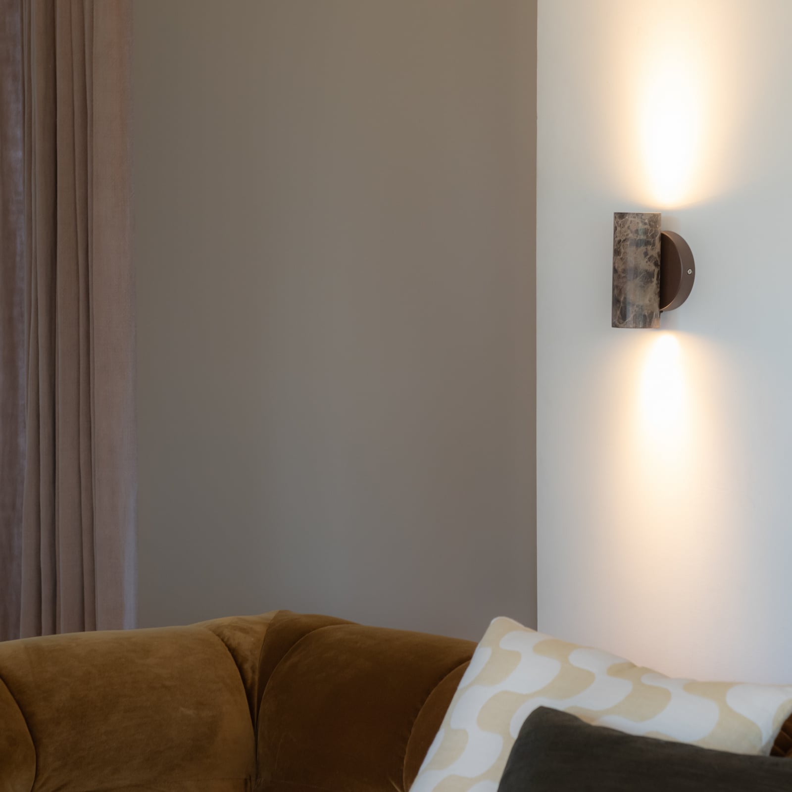 IT'S ABOUT ROMI Wandlampe Tivoli, braun, Marmor, Stecker