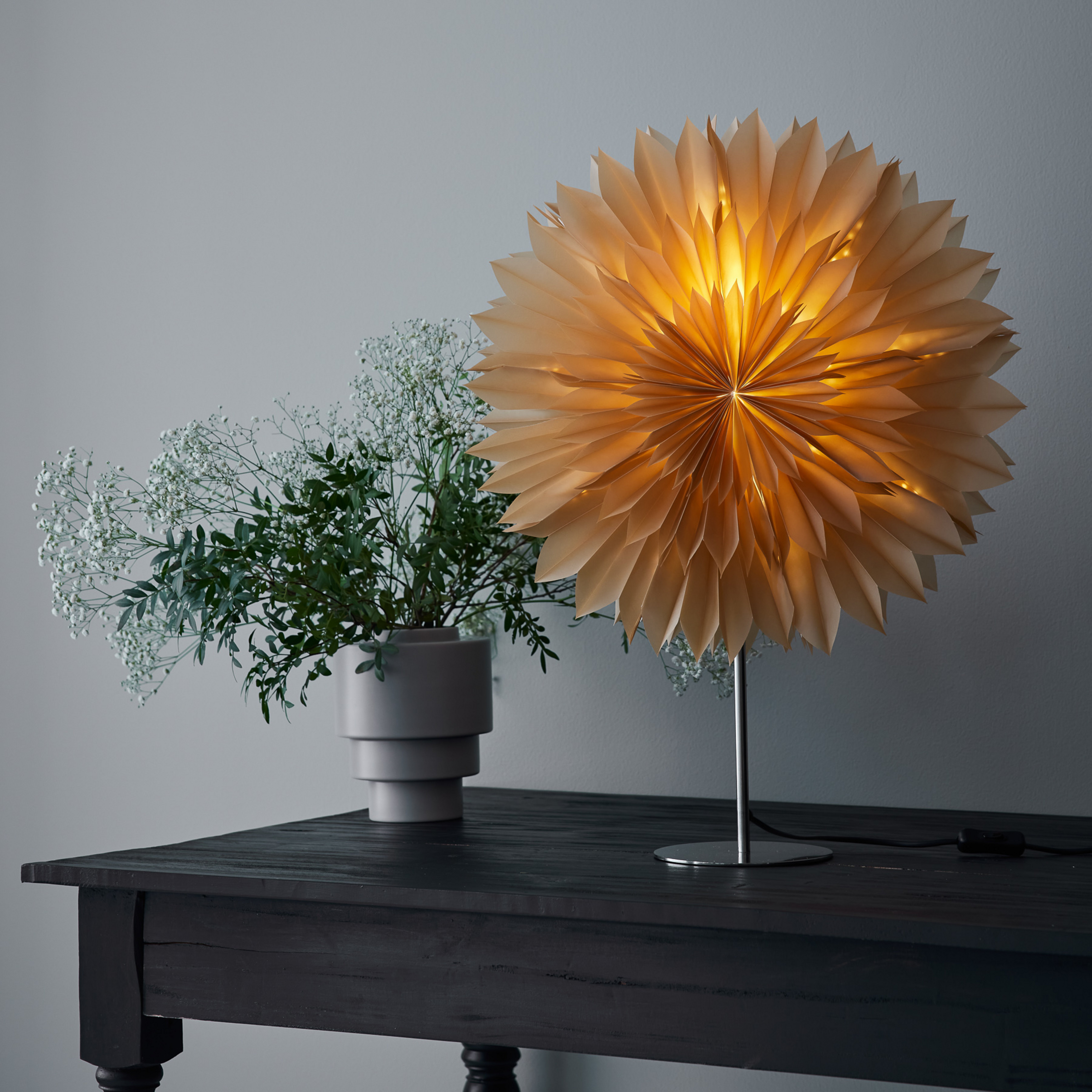 Σταθερό αστέρι Solina, Ø 35 cm κεχριμπάρι