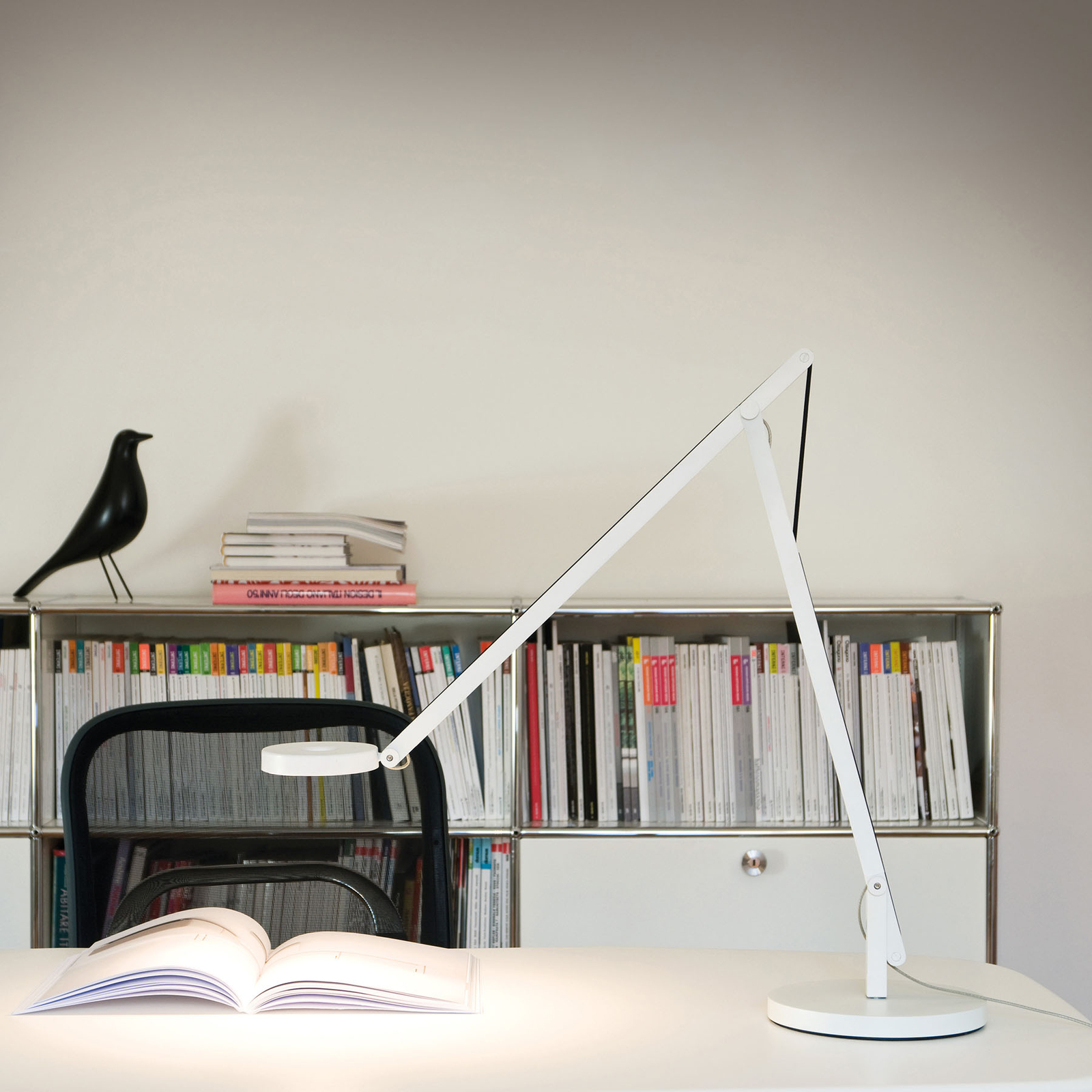 Rotaliana String T1 lampe table LED blanche, noire