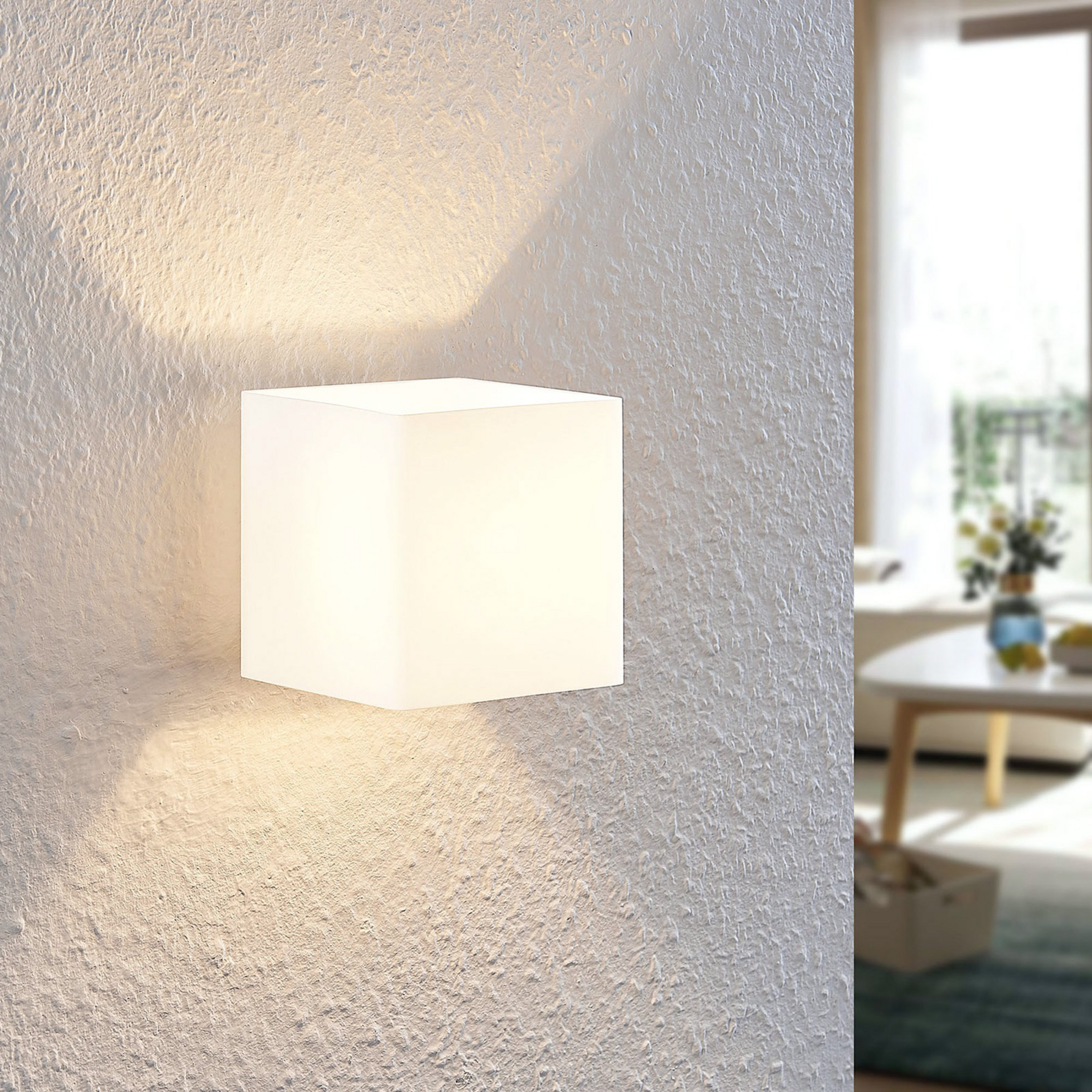 Wandlamp Lindby Nanda, hoekig