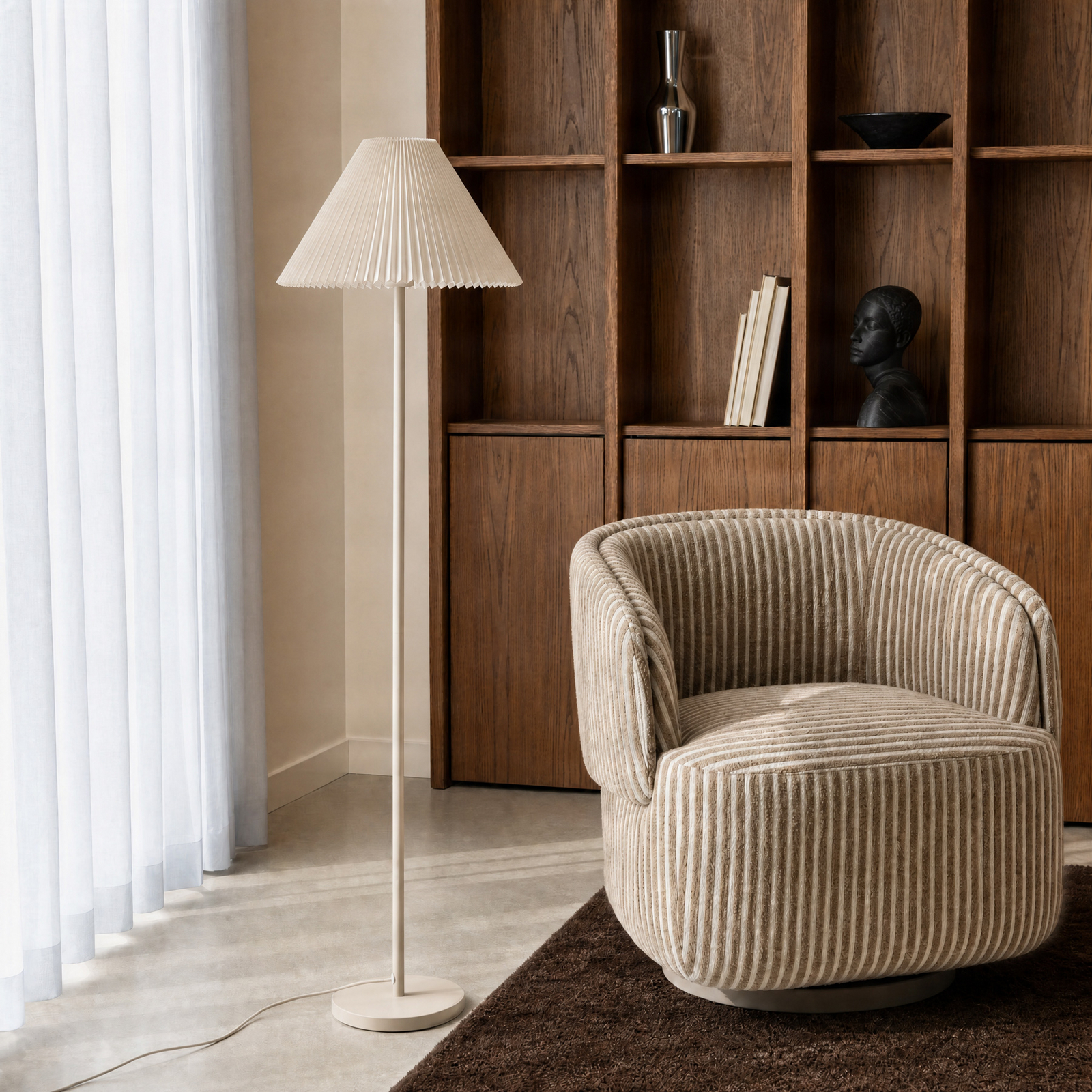Lampe sur pied Percy, hauteur 155 cm, beige, lin - Nola Lampe sur pied Percy, hauteur 155 cm, beige, lin - Nola