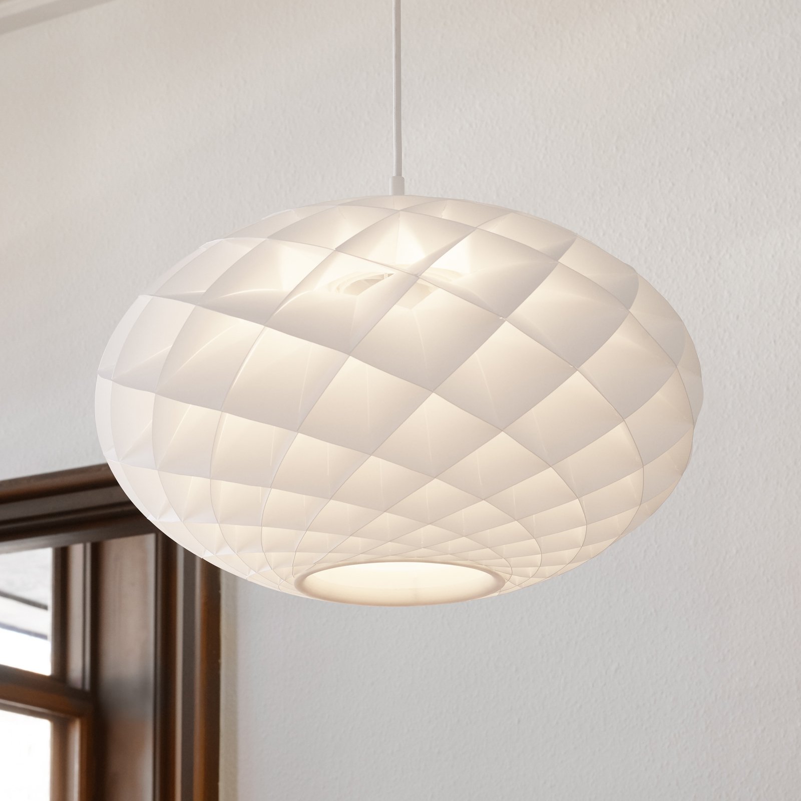 Patera Oval Suspension Matt White - Louis Poulsen