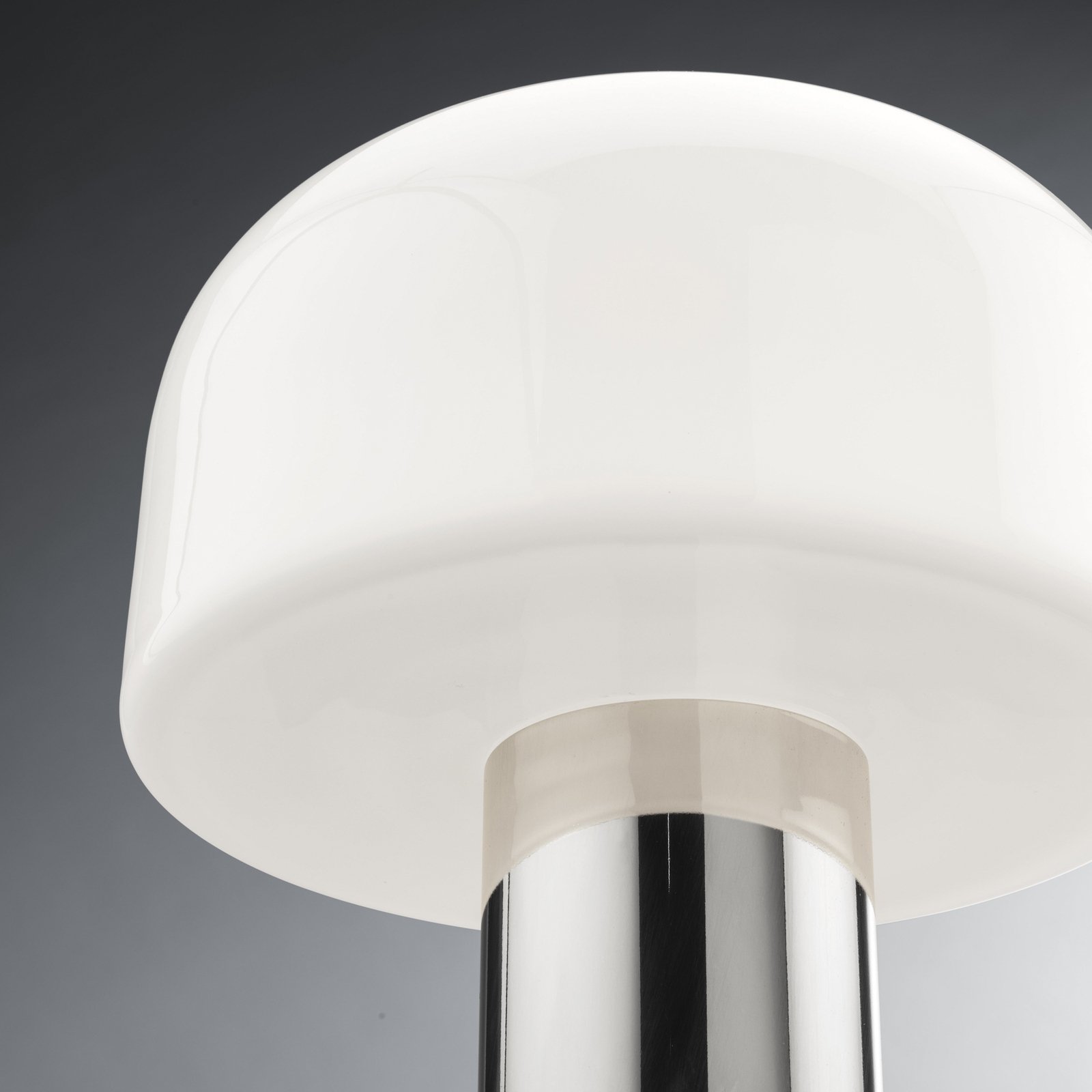 Bellhop Glass T Bordlampe Bright Aluminium - Flos