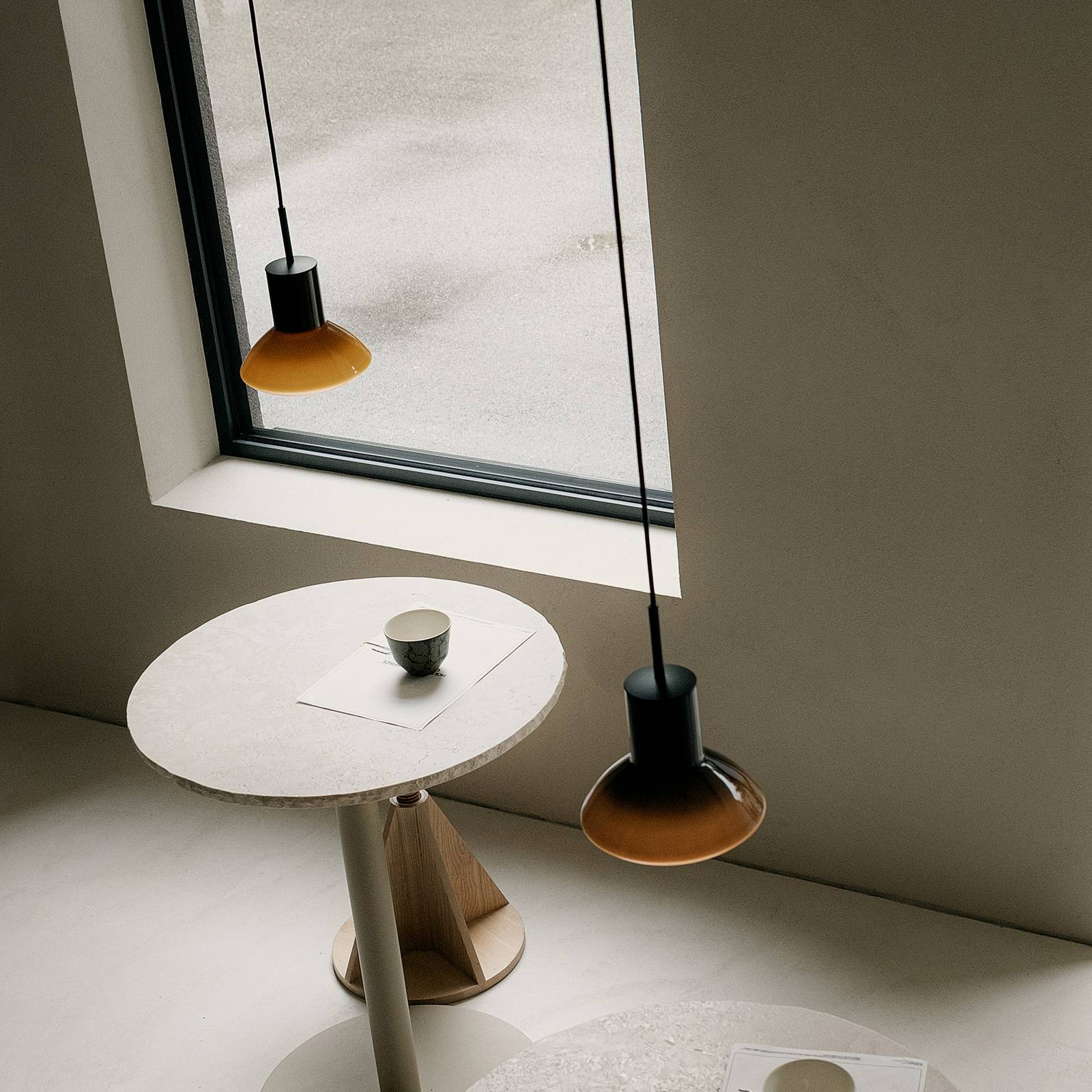 Lampa wisząca Grupa Onda, kolor ochra, średnica 17 cm, szkło, GU10