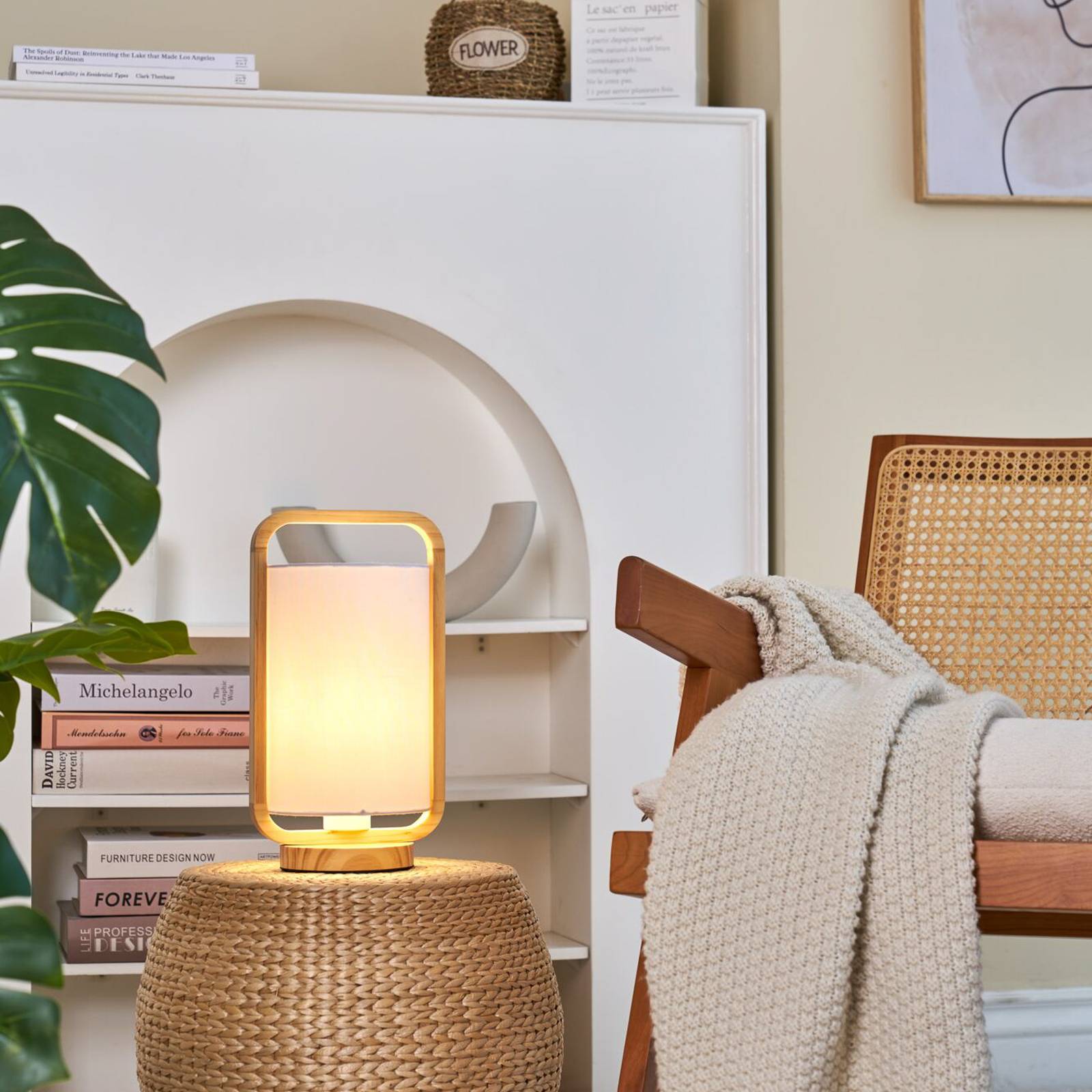 E-shop Pauleen Woody Charm stolová lampa z látky a dreva