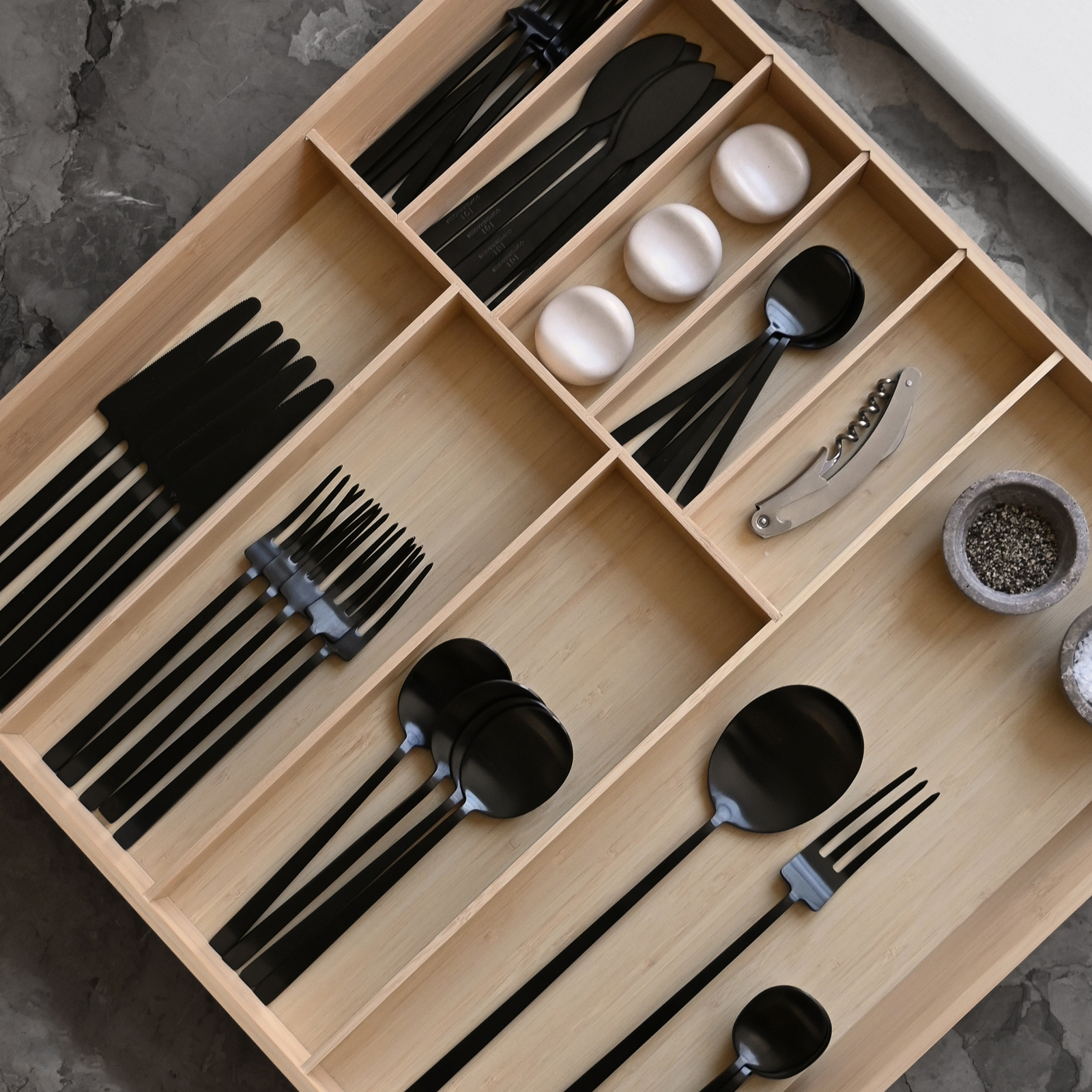 Zestaw sztućców Kogei, czarny, zestaw 24 sztuki – 101 Copenhagen