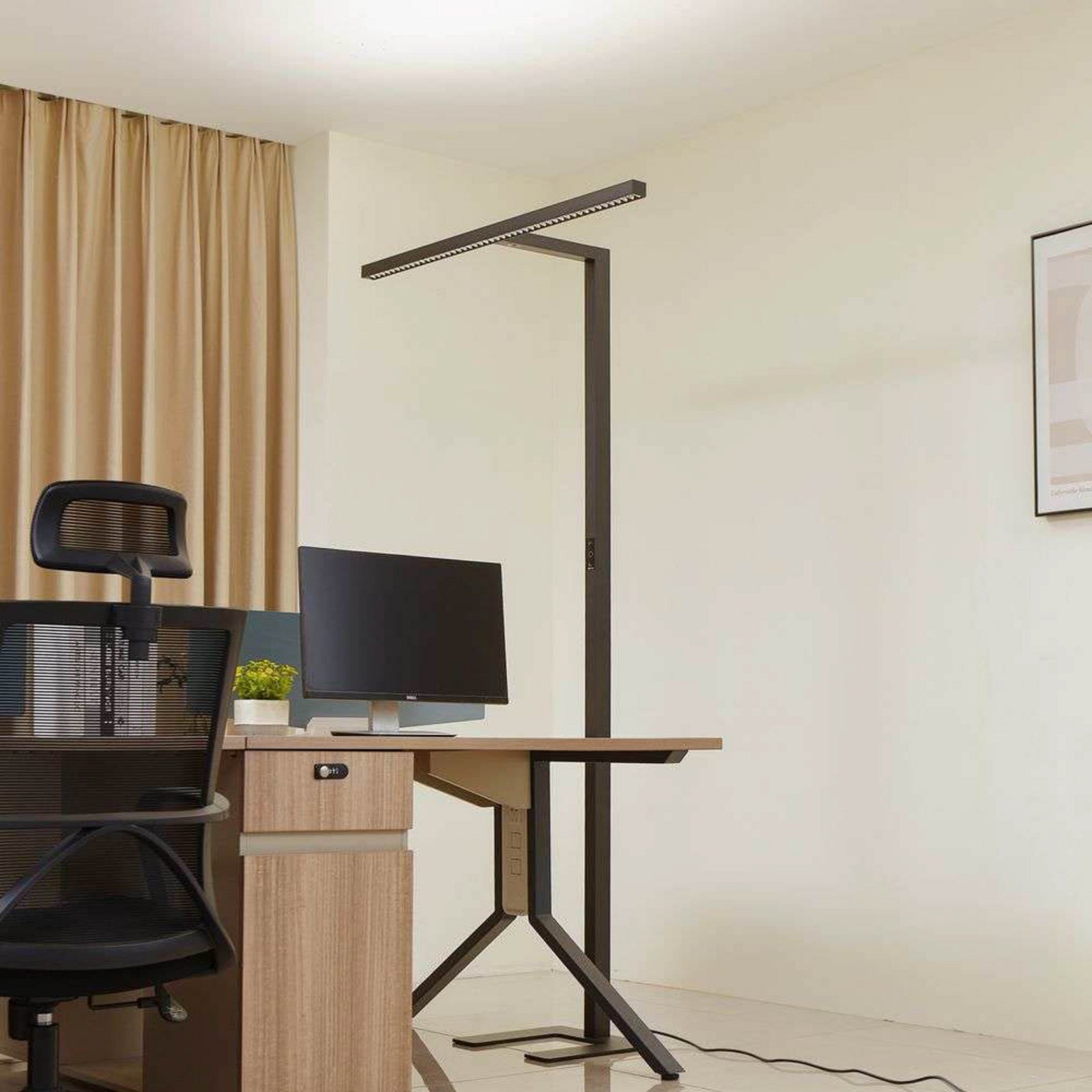 Jolinda T LED Gulvlampe Sort - Arcchio