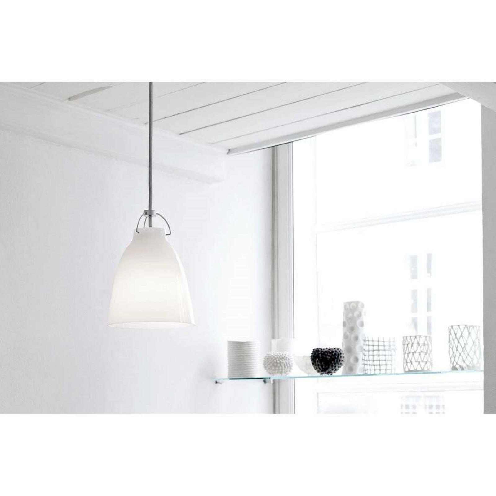 Caravaggio™ P0 LED Pendel Opal FRITZ HANSEN - Stue - Glas billede