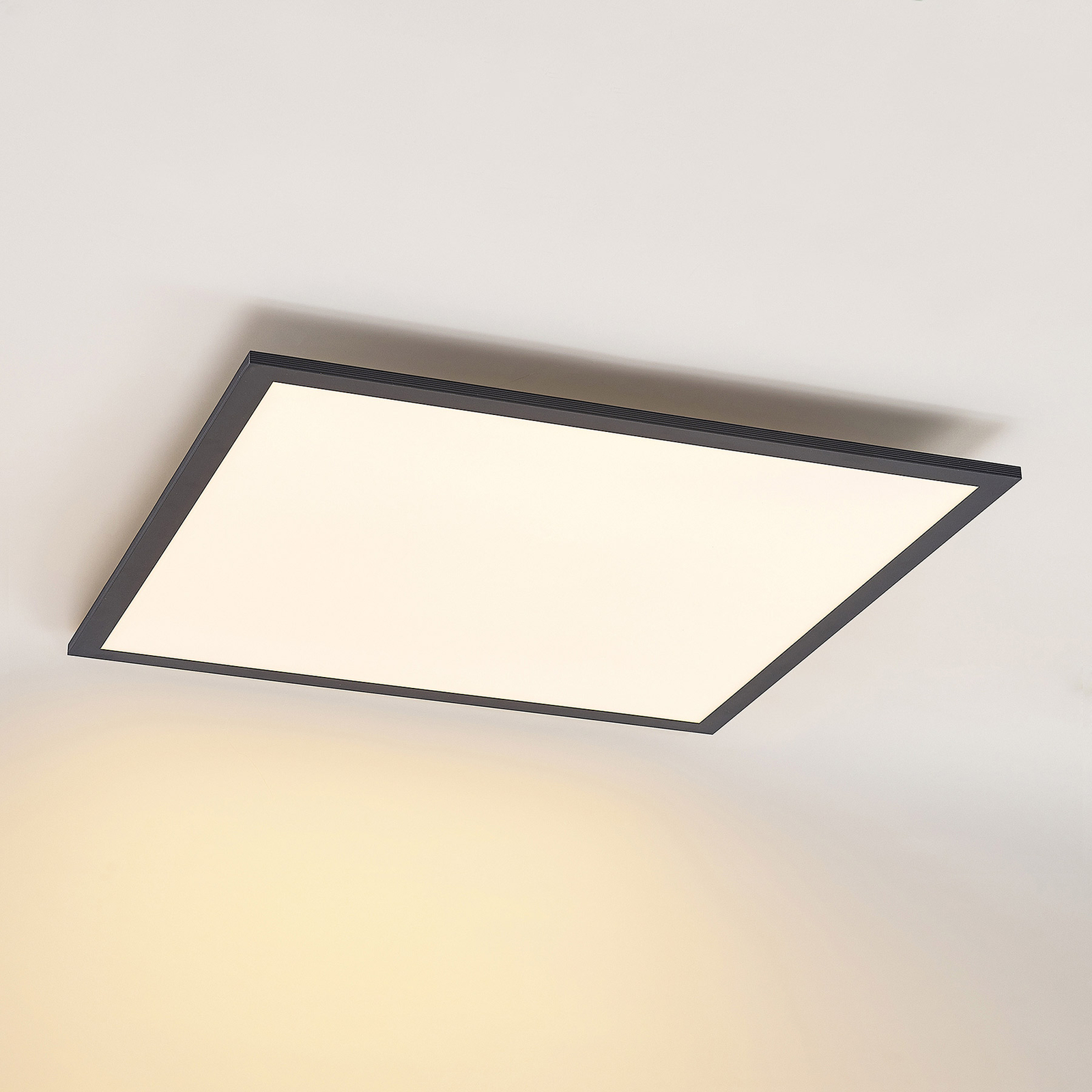 Lindby Nelios LED stropní světlo, CCT 62 x 62 cm