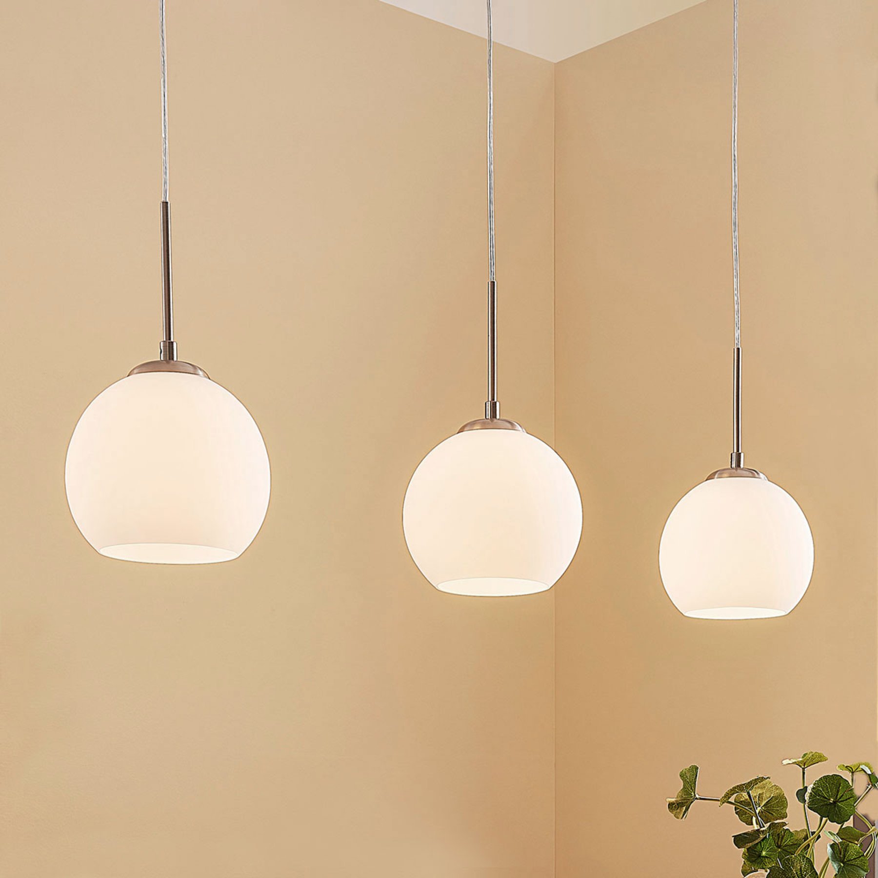 Lindby Three-bulb glass pendant lamp Eloy, for Living / Dining Room, glass, metal, E27, 60 W, energy efficiency: A++, L: 110 cm, W: 20 cm
