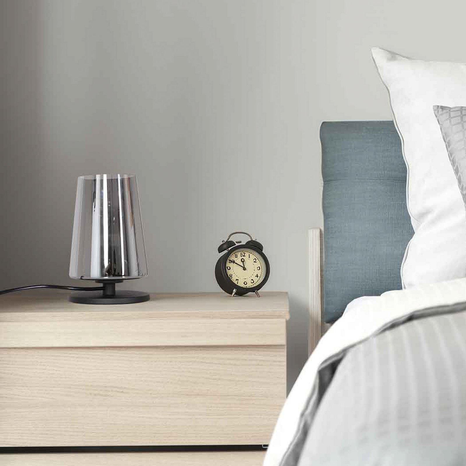 Galda lampa „Ancilla“, melna/dūmakaina, 26 cm, metāls, stikls, E27