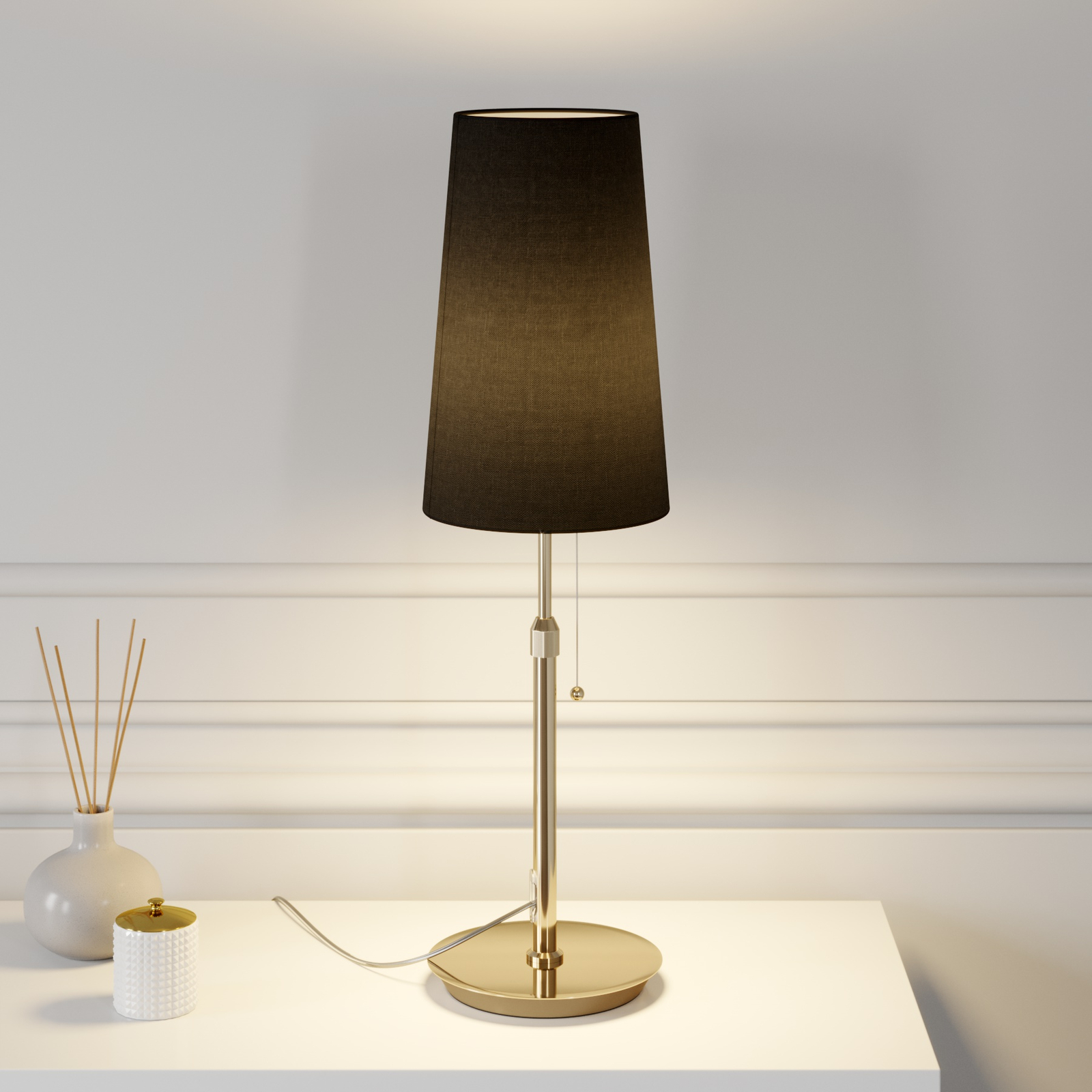 Lucande Pordis bordslampa, mässing-svart